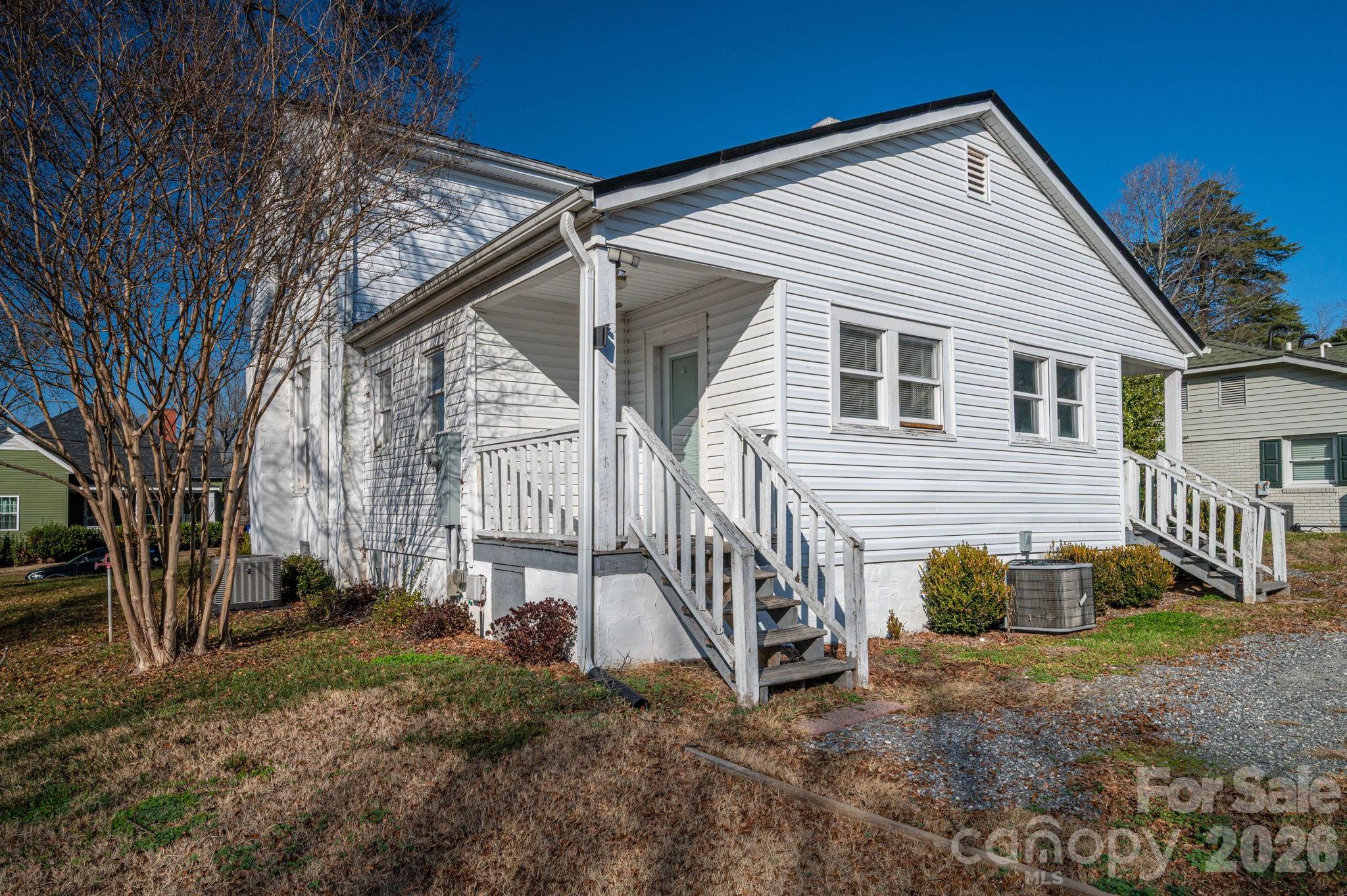 329 W Main Street — Lincolnton