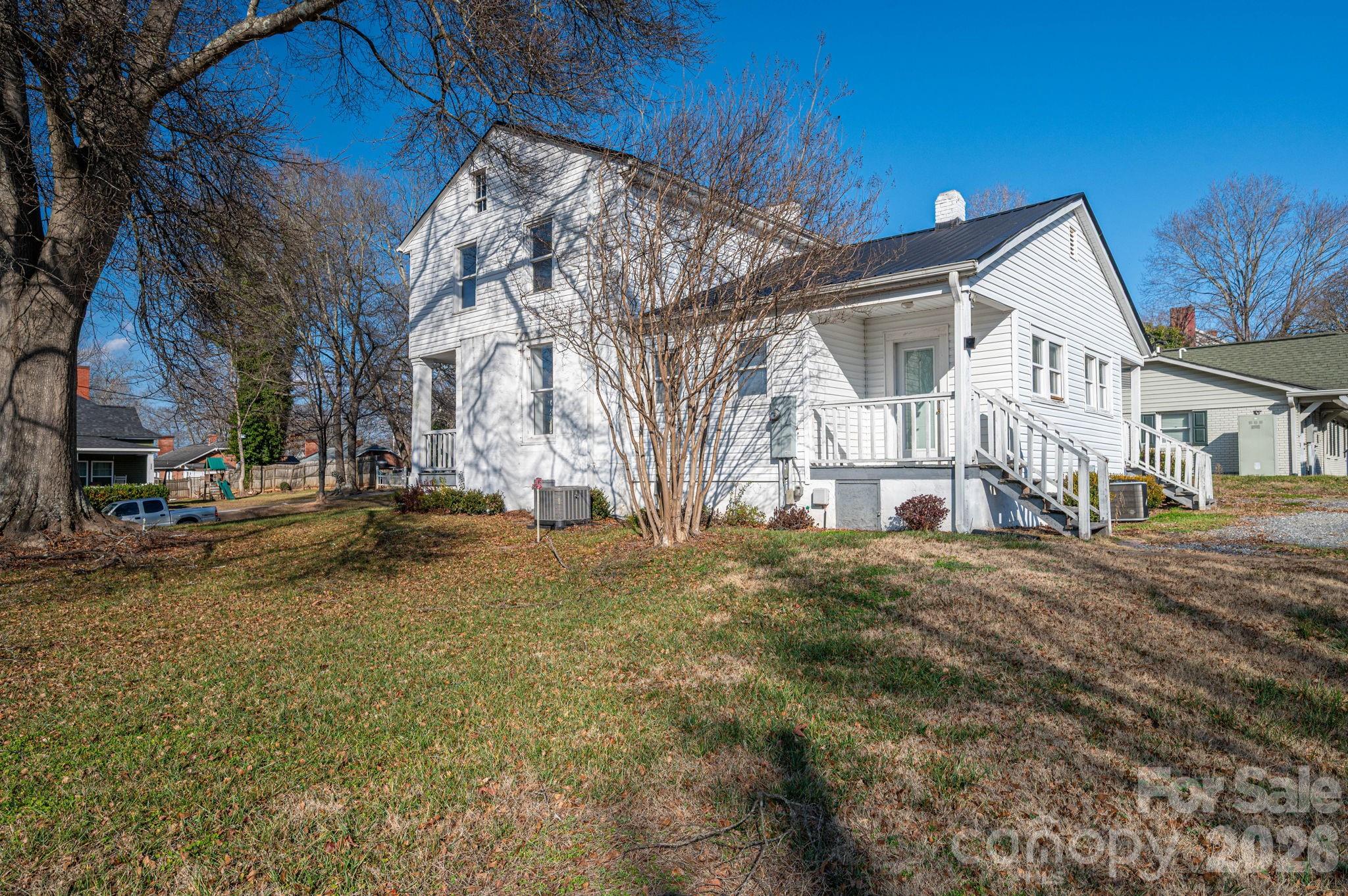 329 W Main Street — Lincolnton