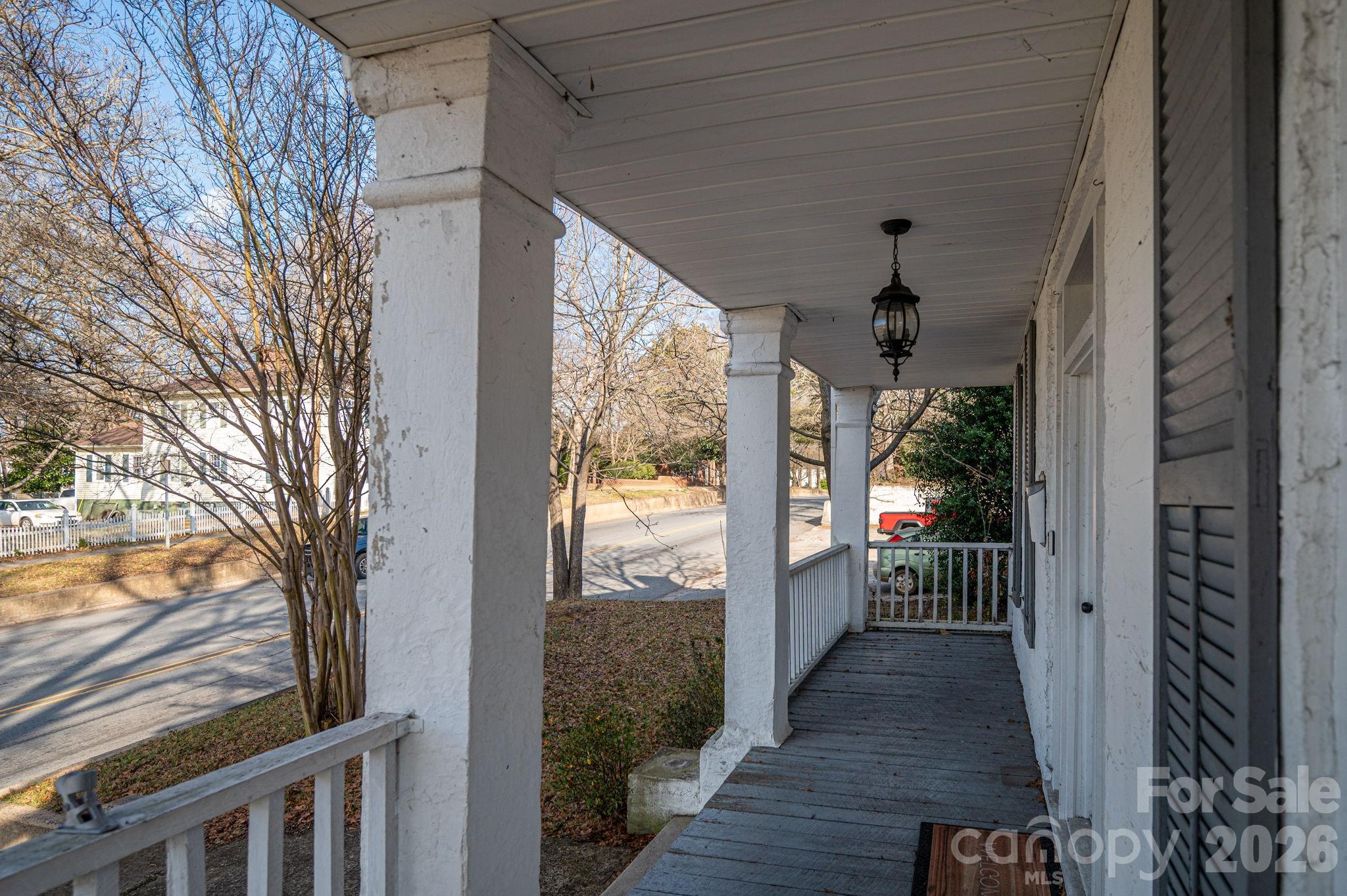329 W Main Street — Lincolnton
