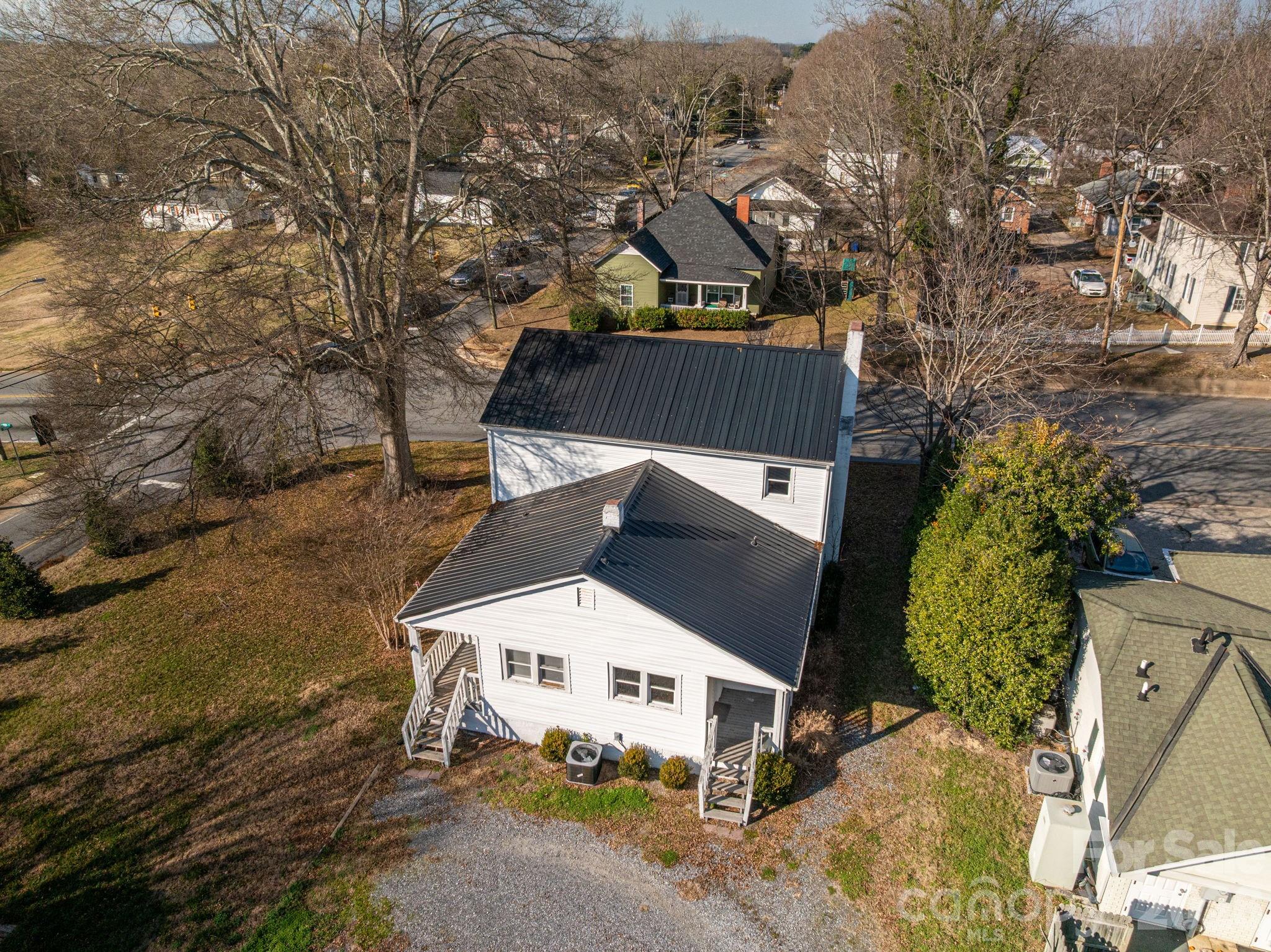 329 W Main Street — Lincolnton