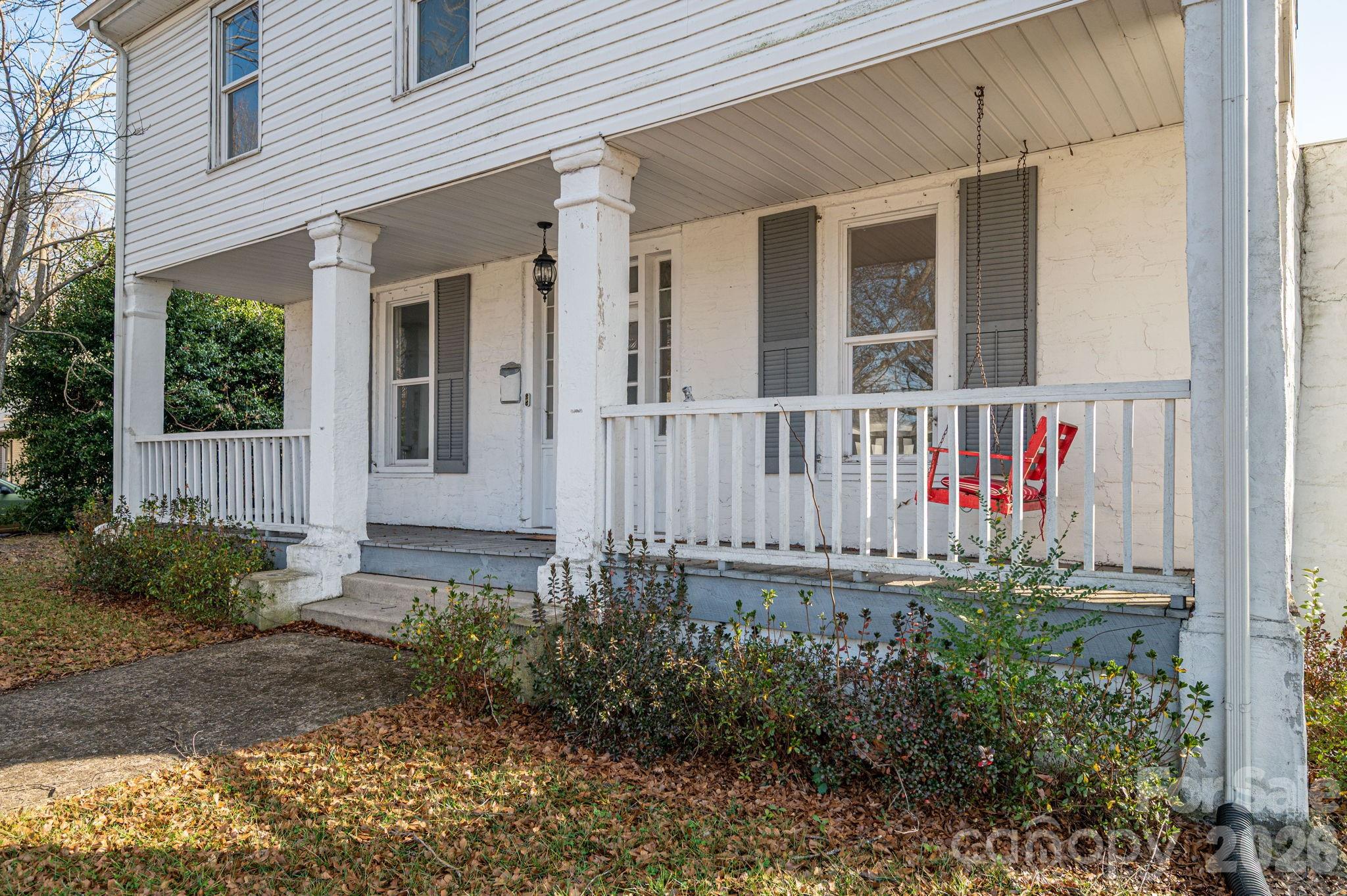 329 W Main Street — Lincolnton