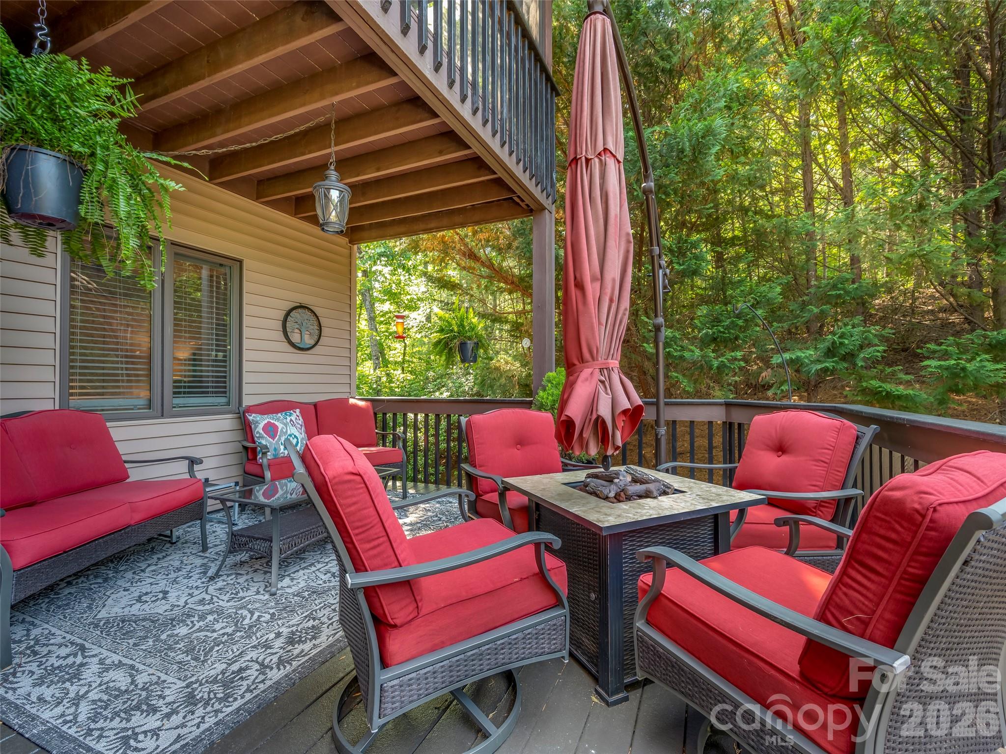 117 Eagles Crest Way — Lake Lure