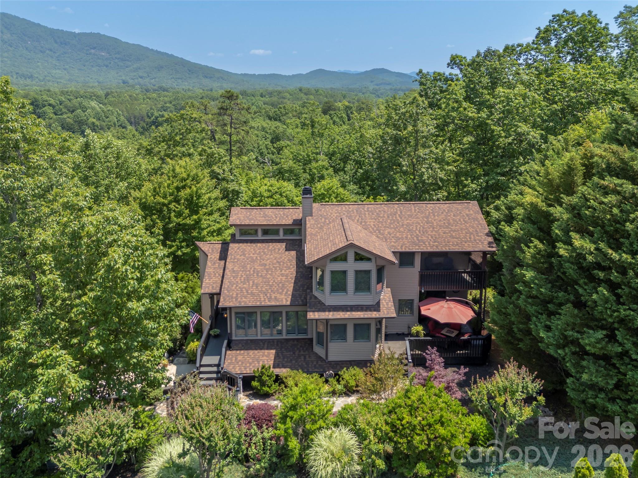 117 Eagles Crest Way — Lake Lure