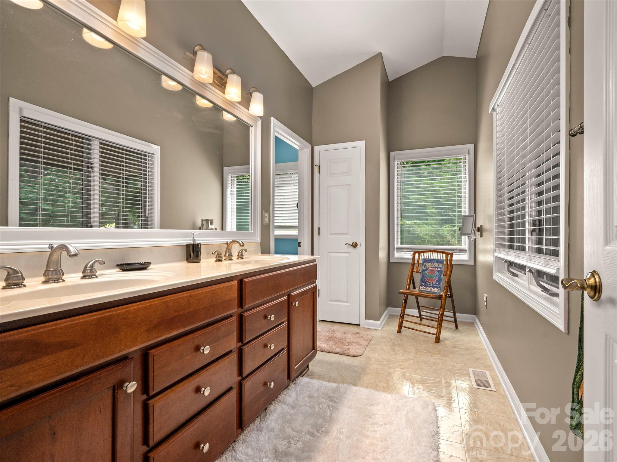 117 Eagles Crest Way — Lake Lure