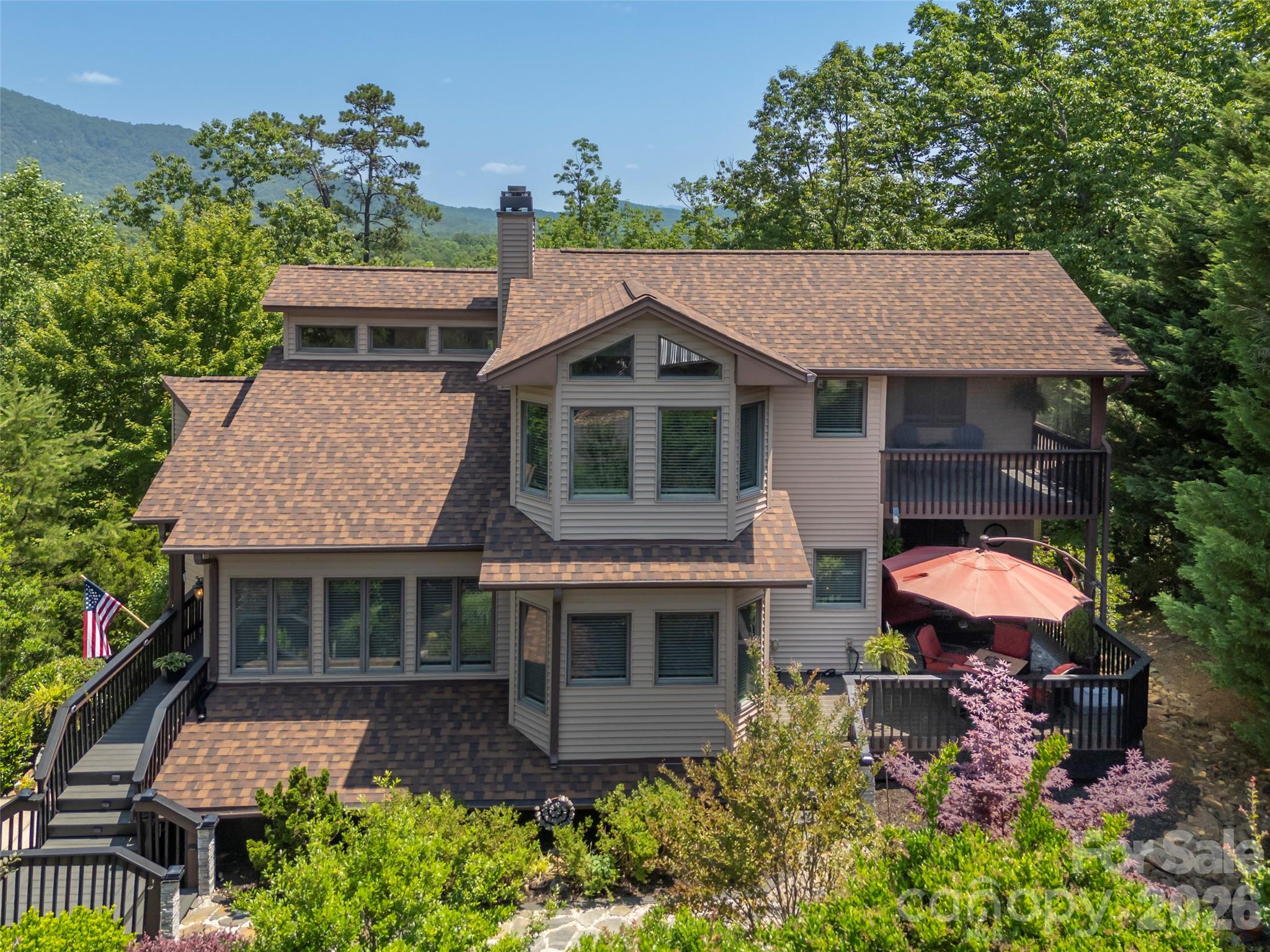 117 Eagles Crest Way — Lake Lure
