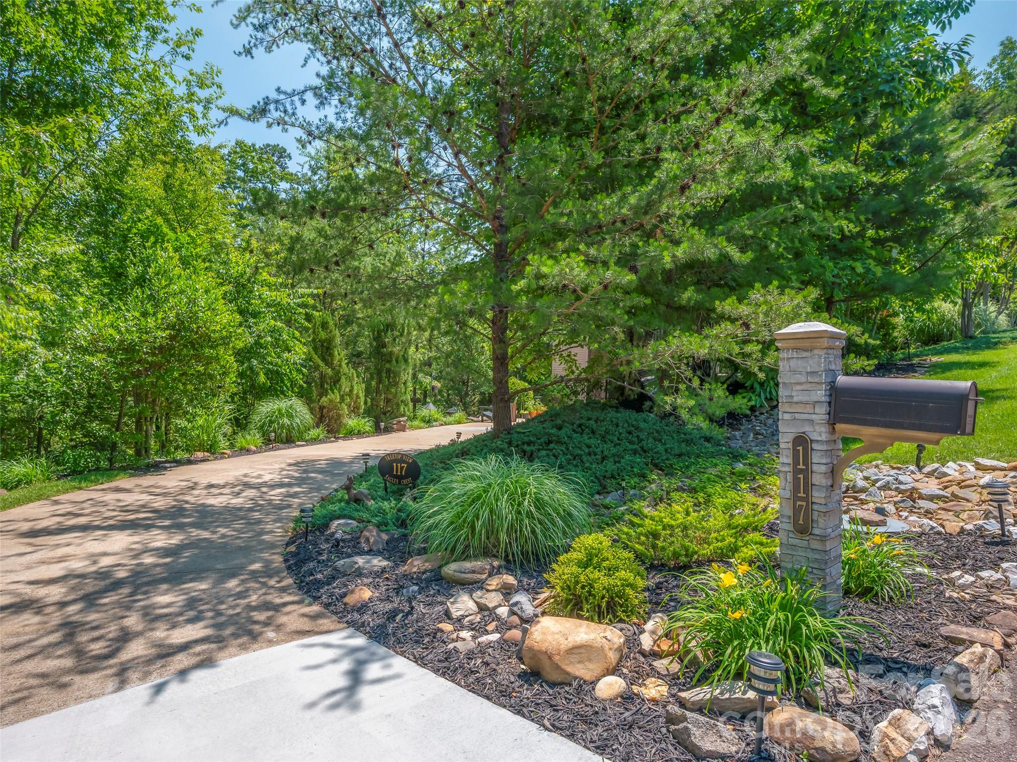 117 Eagles Crest Way — Lake Lure