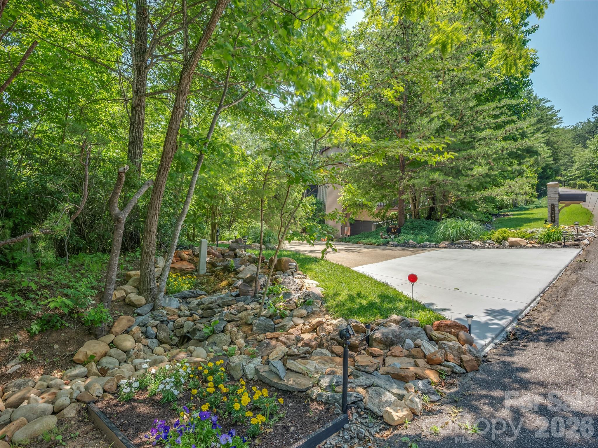 117 Eagles Crest Way — Lake Lure