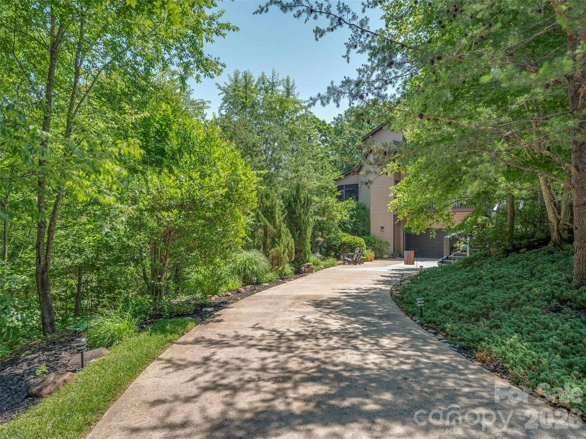 117 Eagles Crest Way — Lake Lure