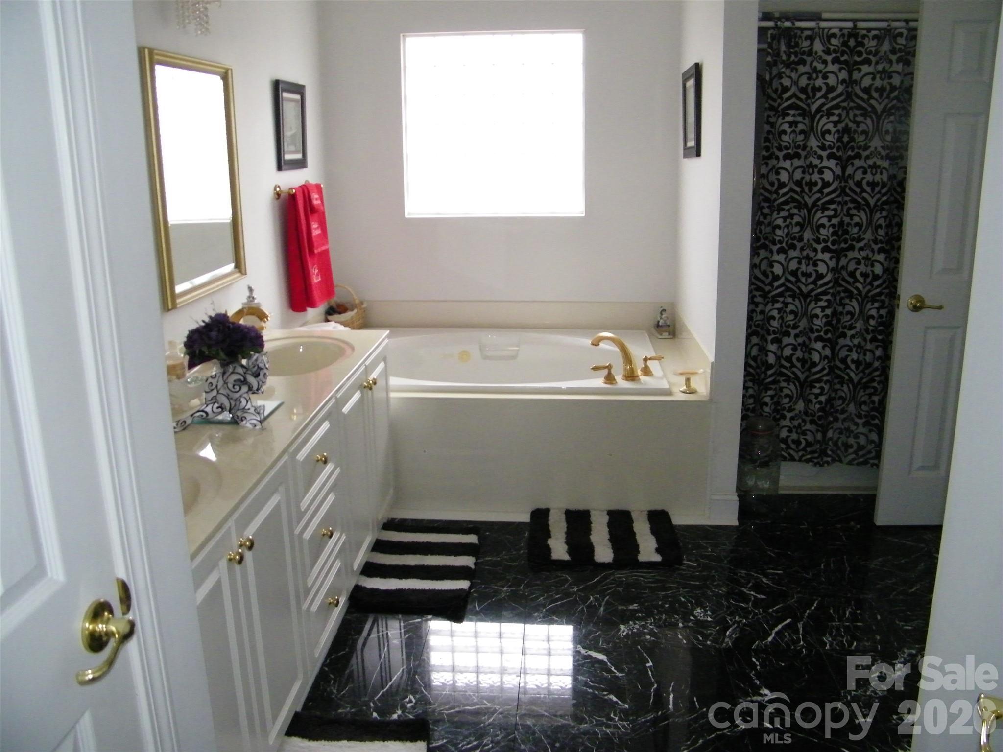 509 E Main Street — Rockwell