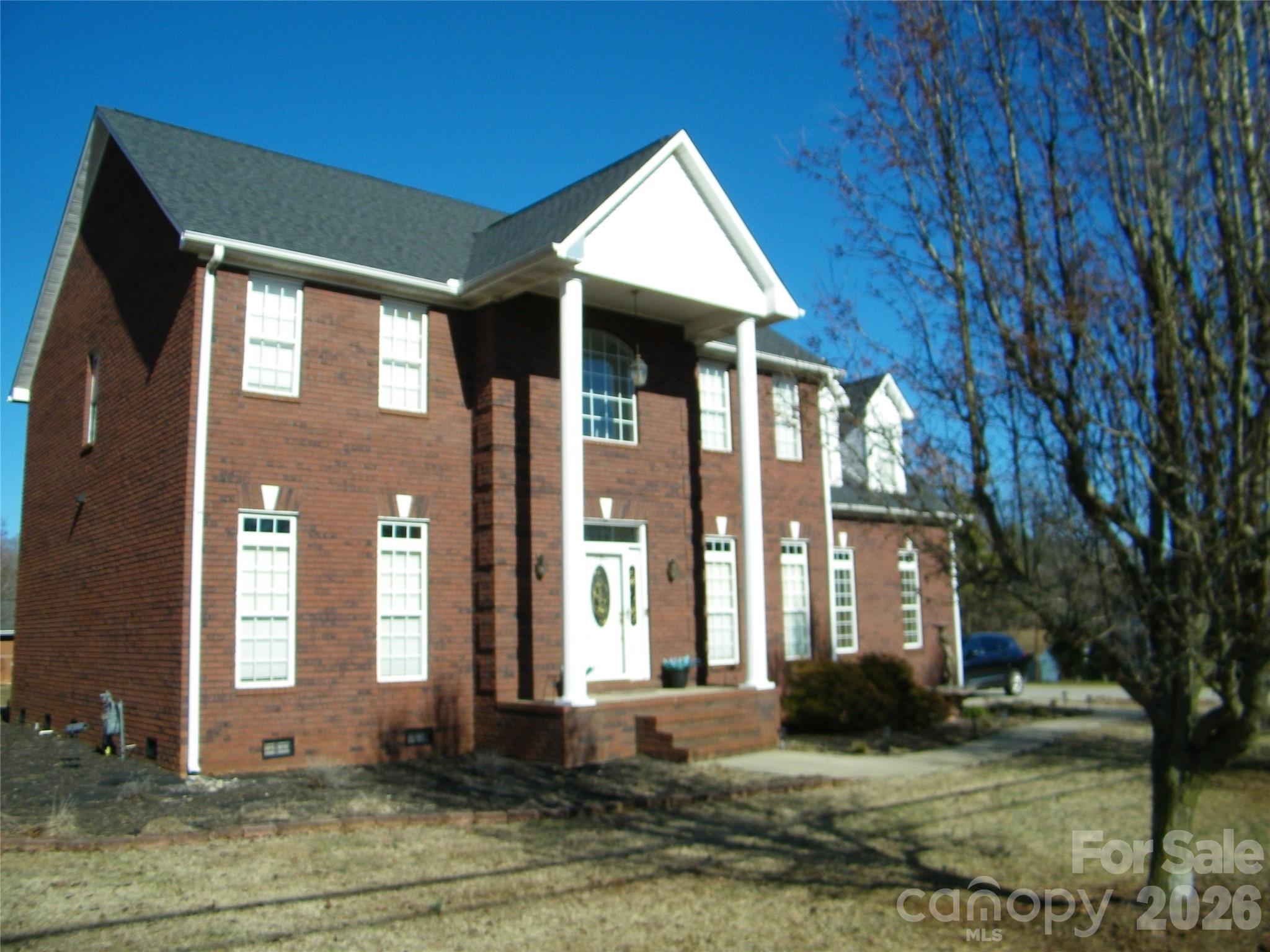 509 E Main Street — Rockwell