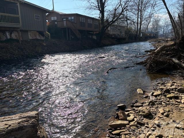129 Mallard Loop — Waynesville