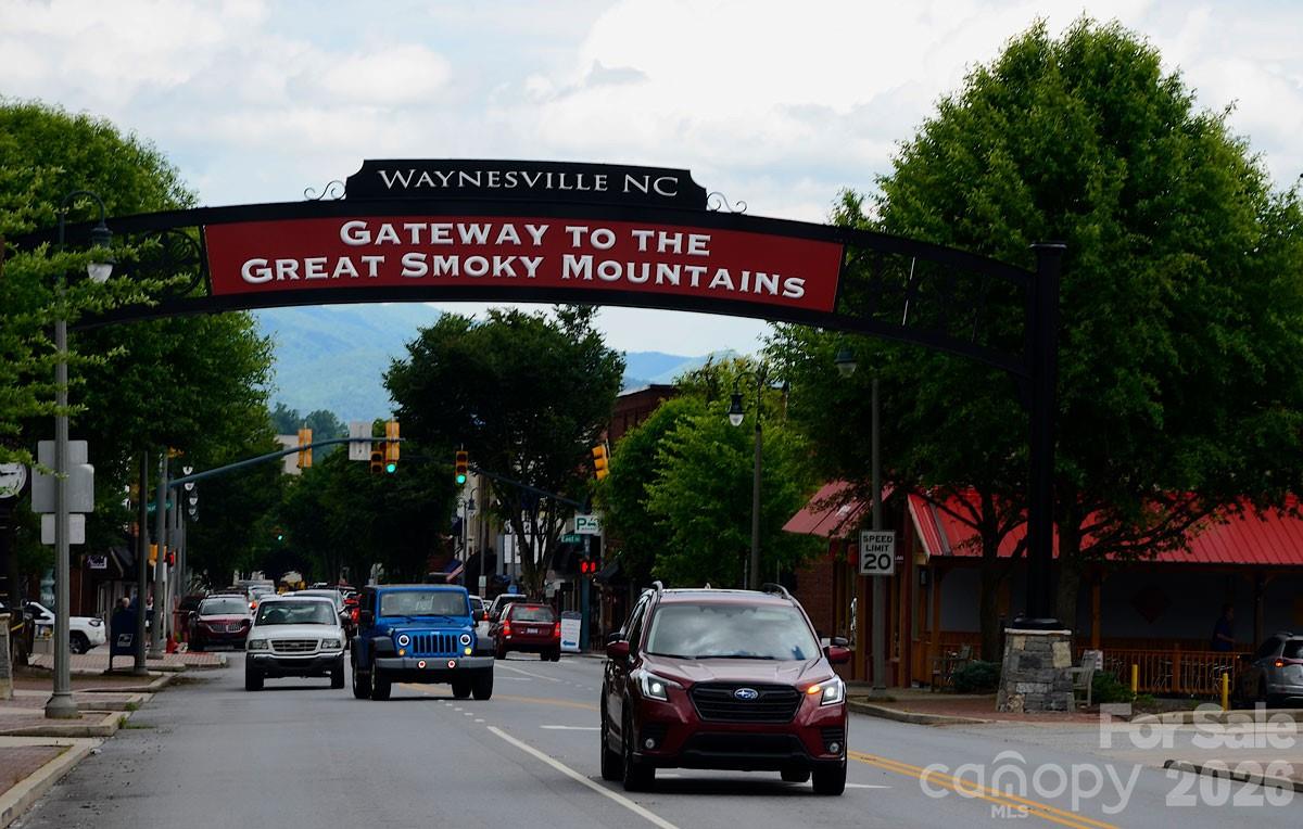 129 Mallard Loop — Waynesville