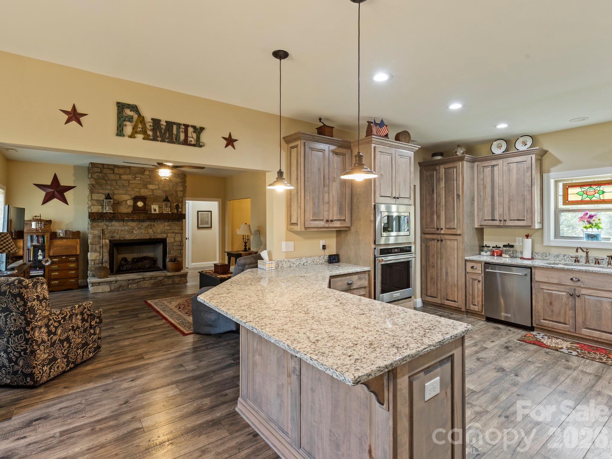334 Summer Orchard Drive — Hendersonville