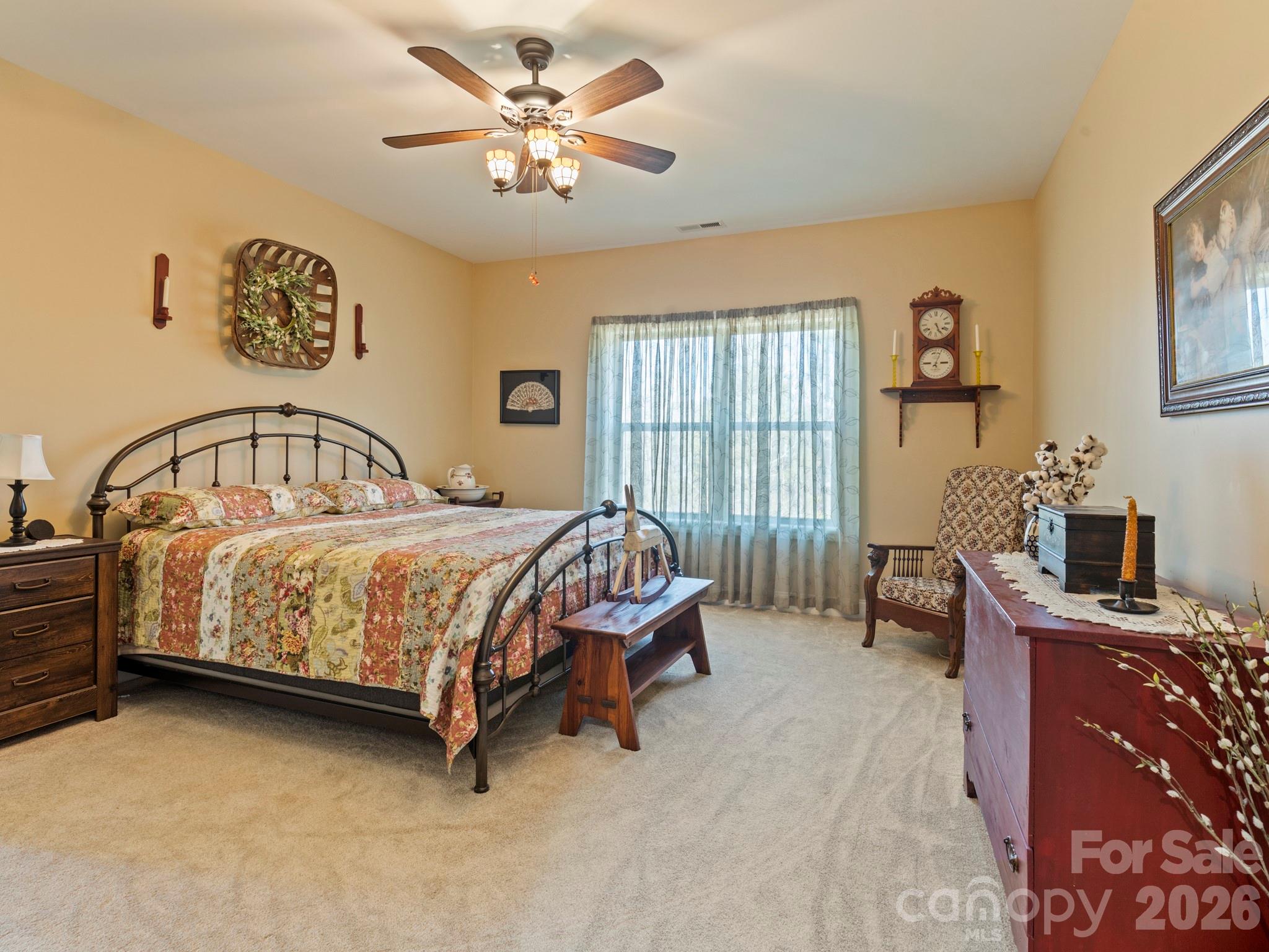 334 Summer Orchard Drive — Hendersonville