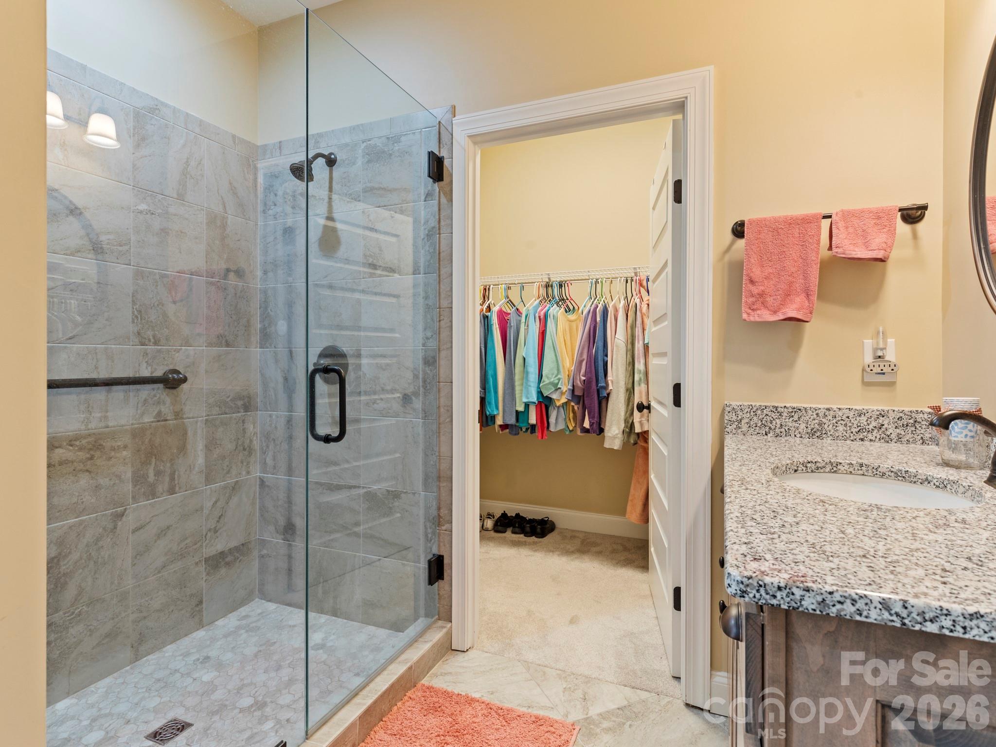 334 Summer Orchard Drive — Hendersonville