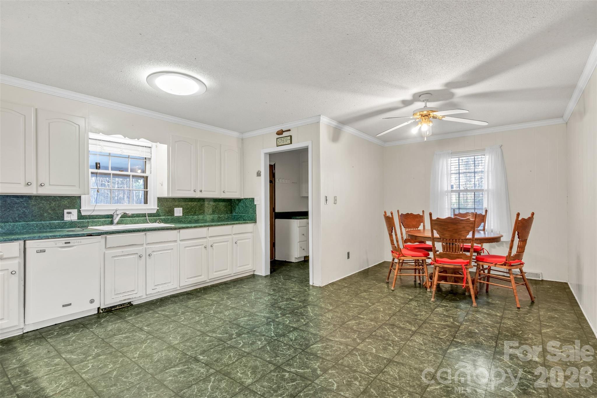 3234 Great Falls Highway — Lancaster
