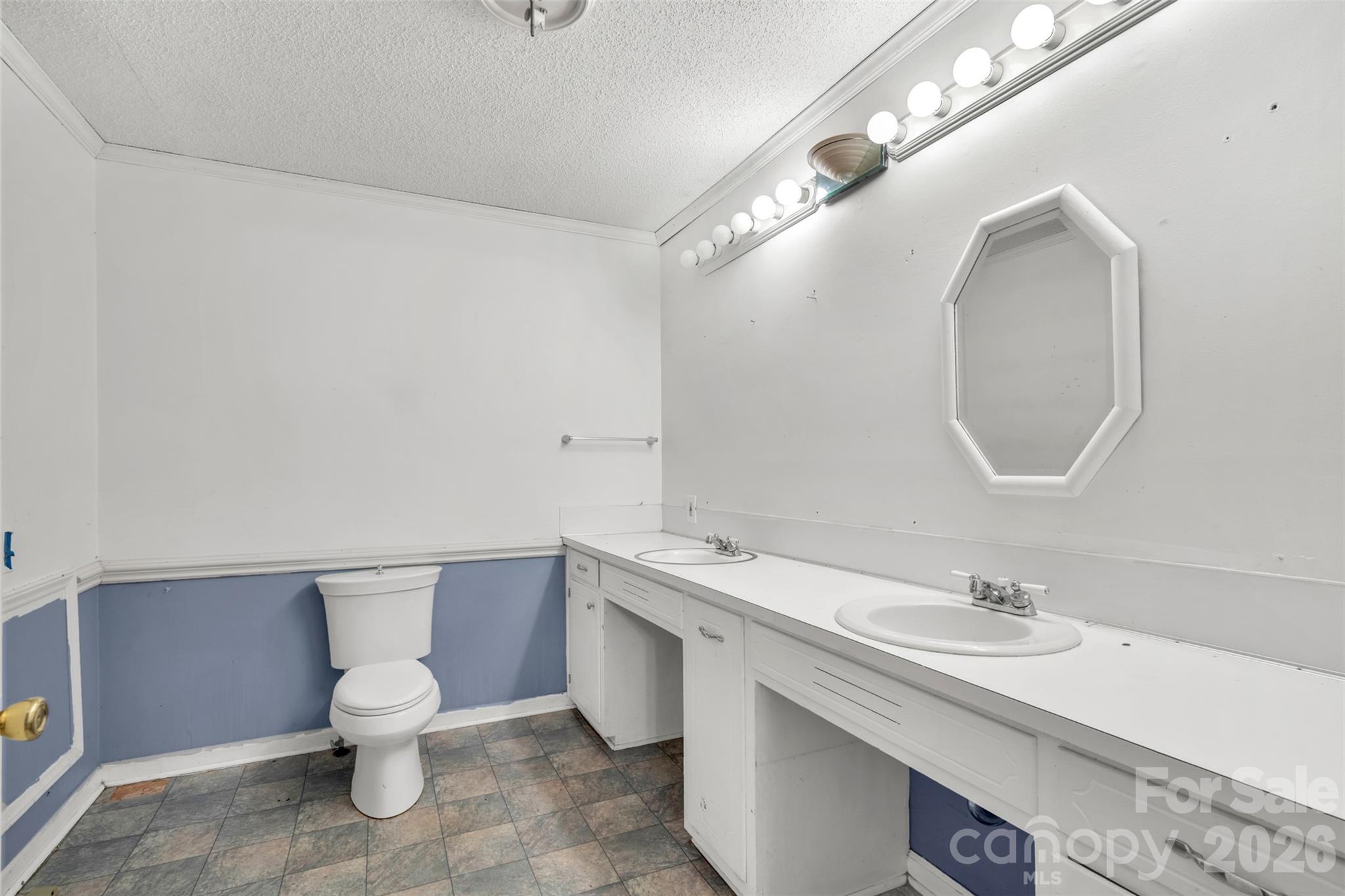 3234 Great Falls Highway — Lancaster