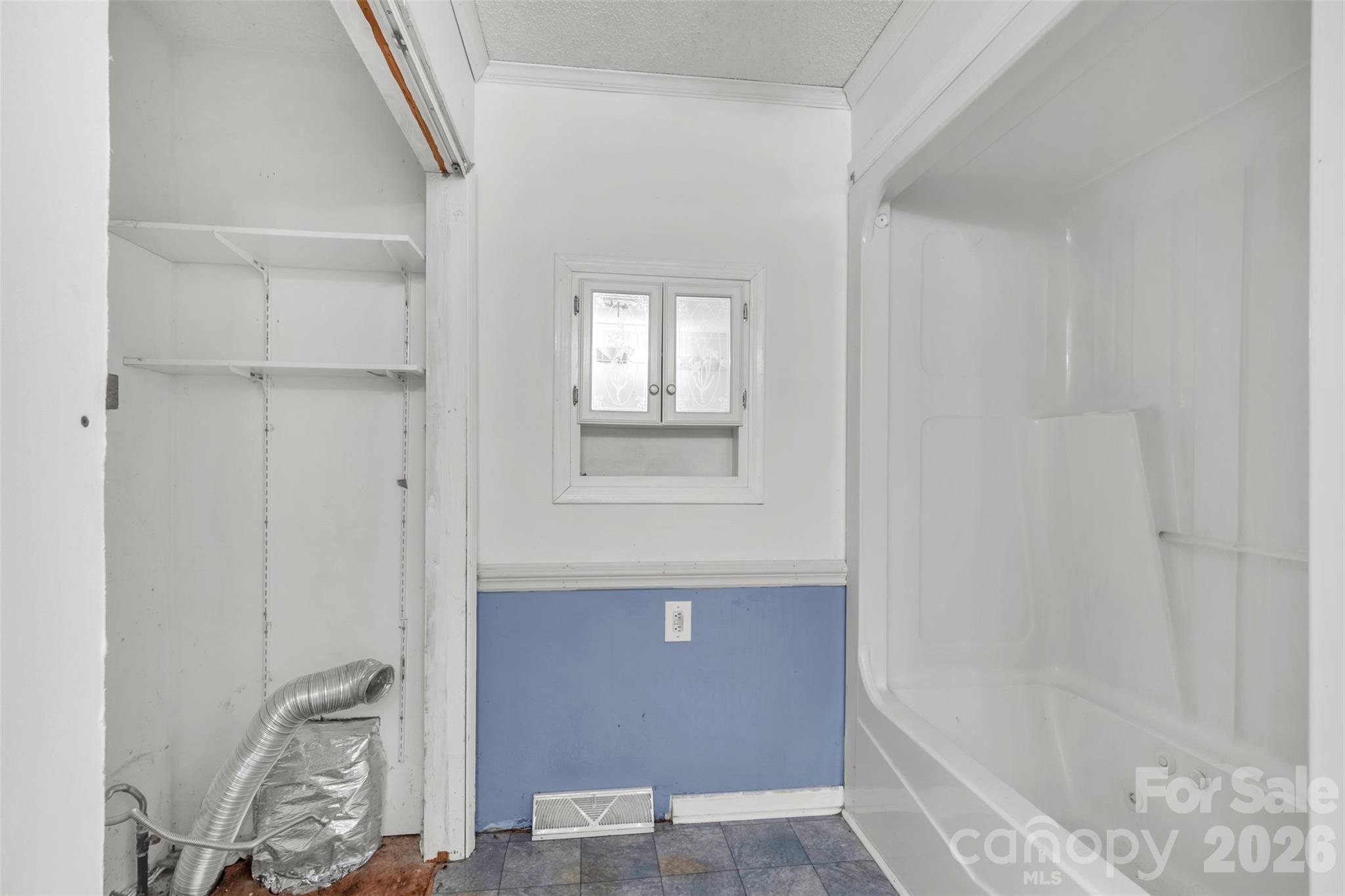 3234 Great Falls Highway — Lancaster