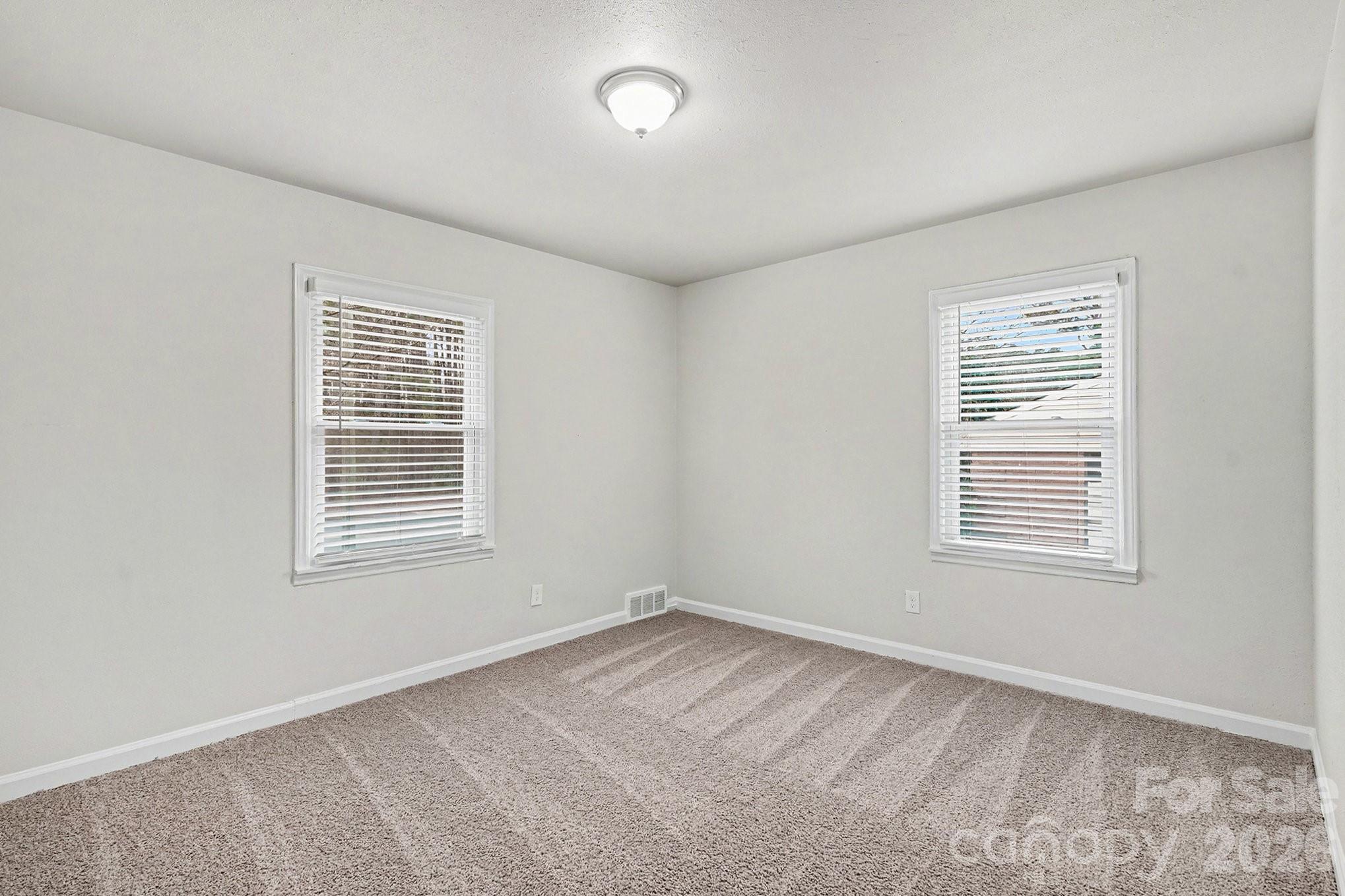 3431 Shamrock Drive — Charlotte