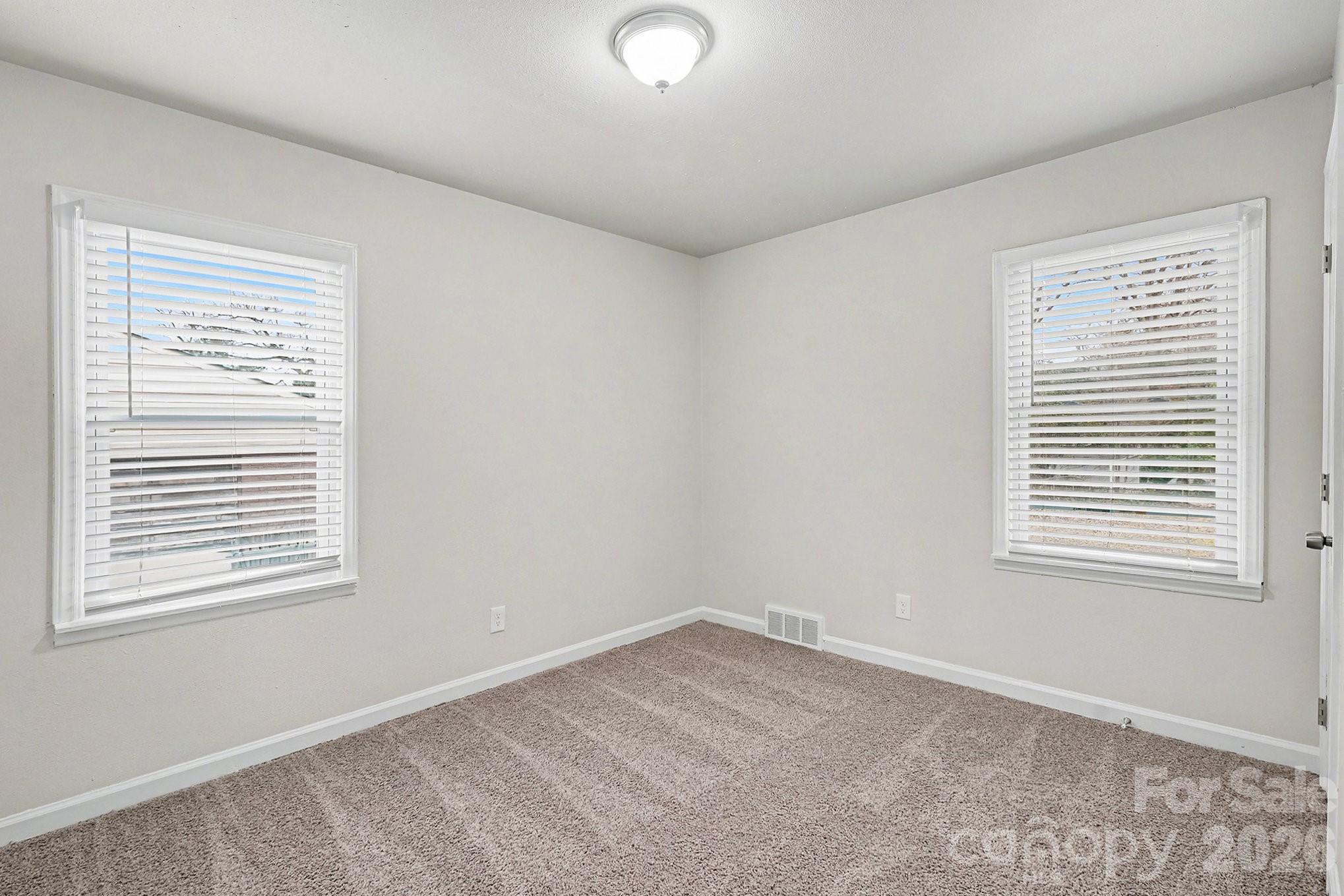 3431 Shamrock Drive — Charlotte