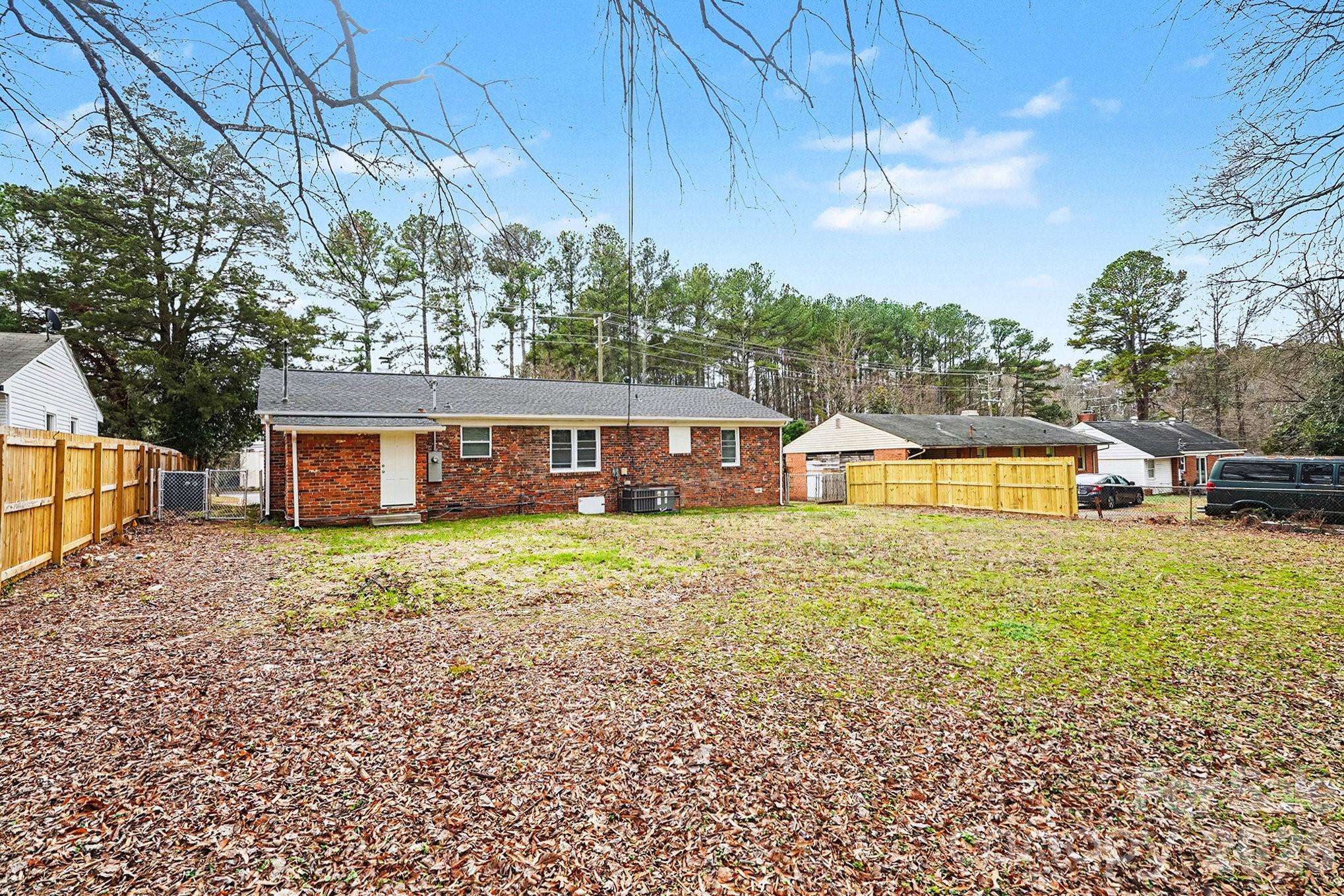 3431 Shamrock Drive — Charlotte