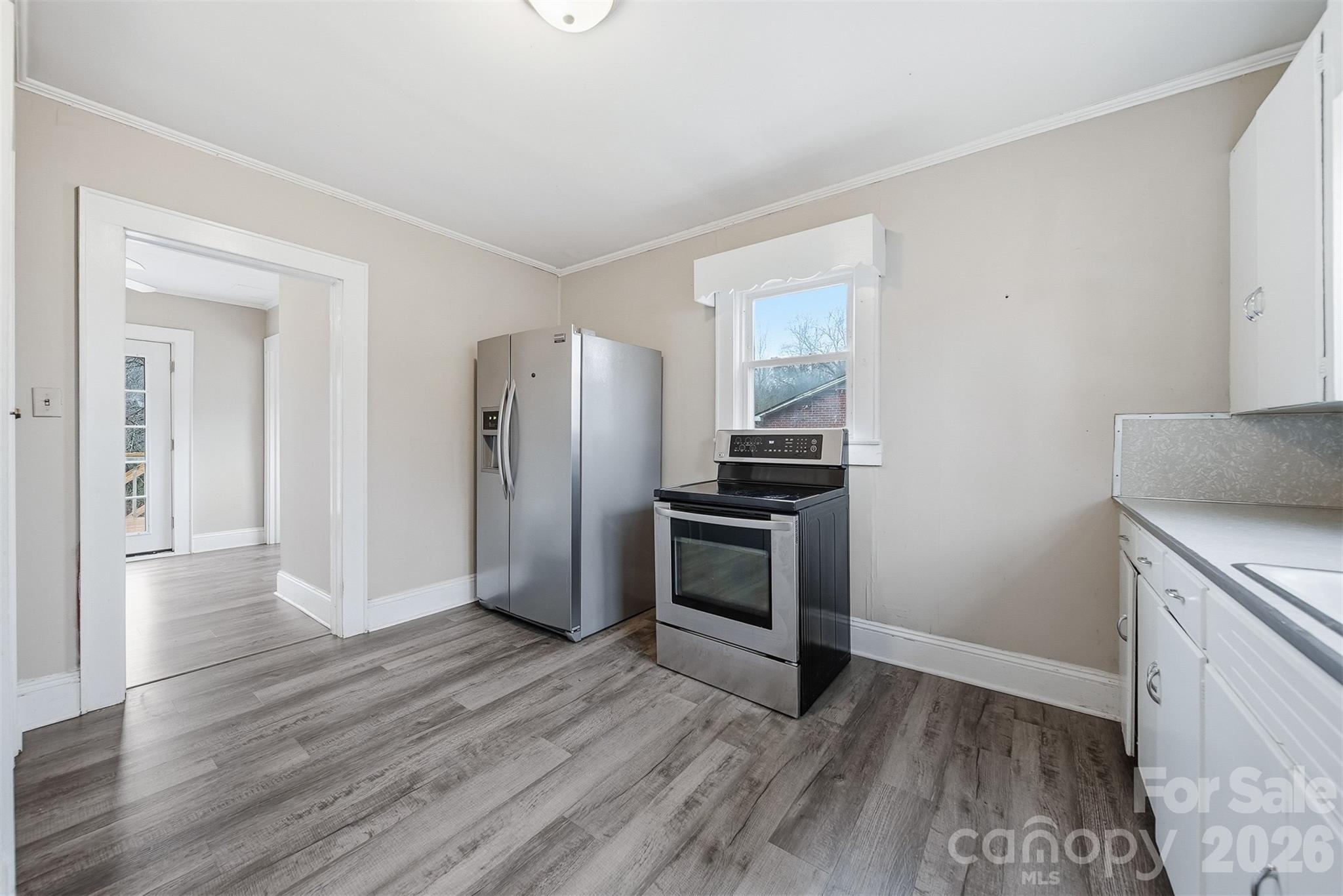 2036 4th Street NE — Hickory