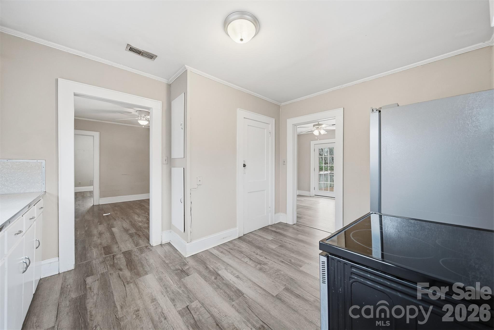 2036 4th Street NE — Hickory