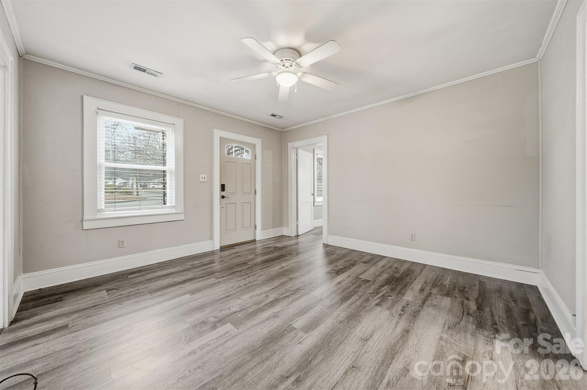 2036 4th Street NE — Hickory