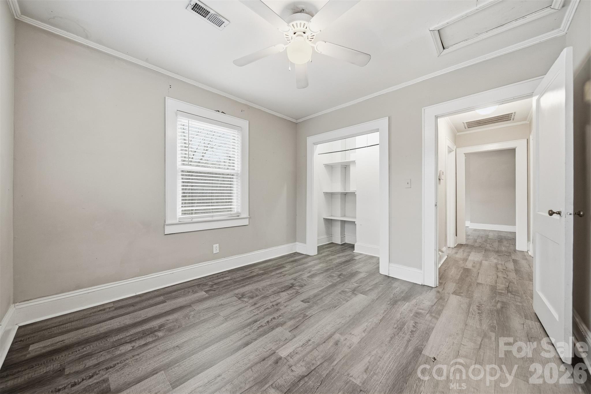 2036 4th Street NE — Hickory