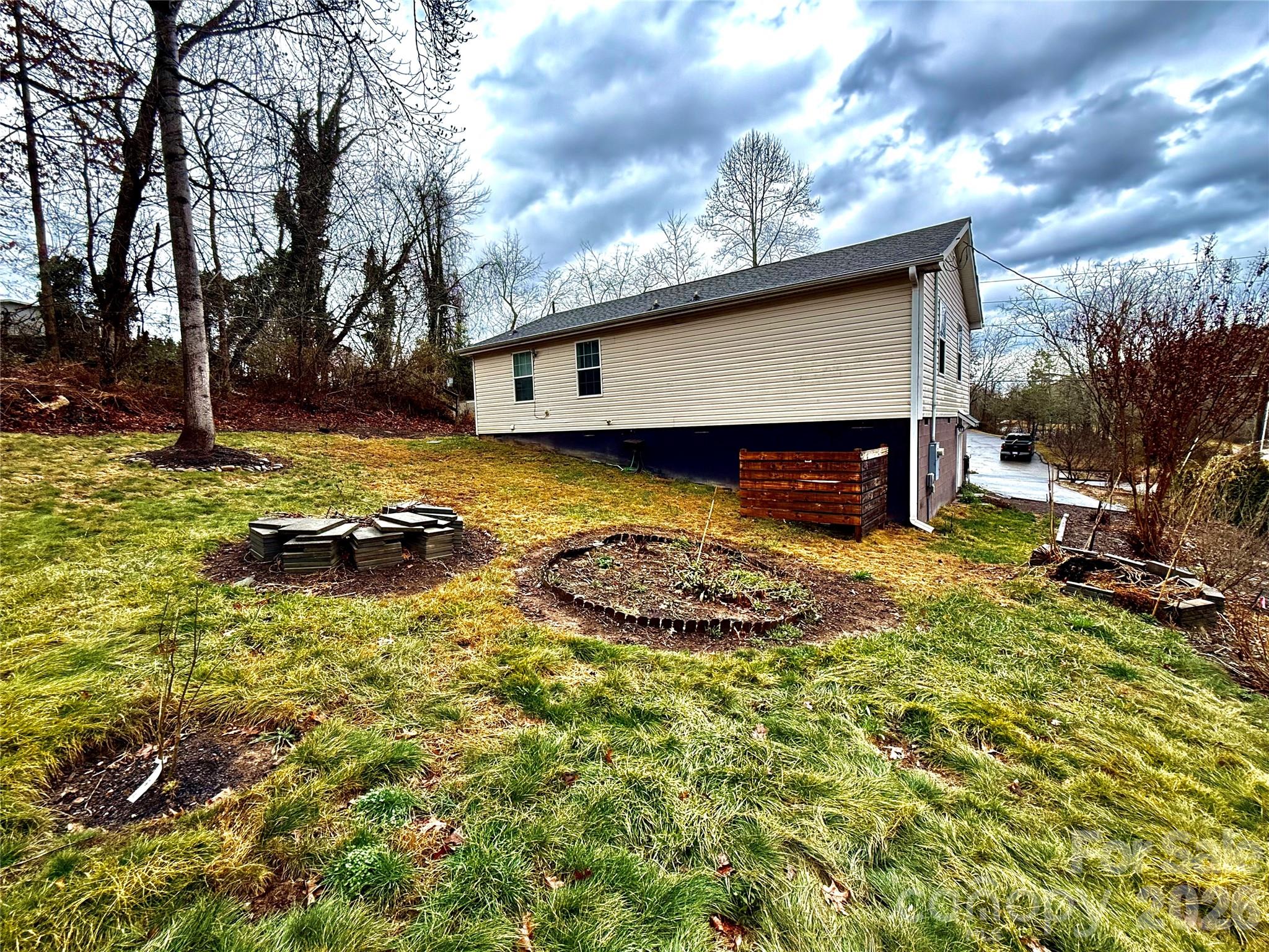11 Pisgah View Road — Asheville