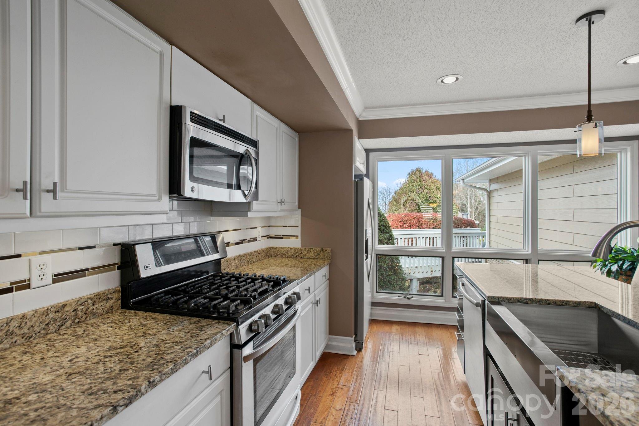 122 Broadmoor Drive — Flat Rock