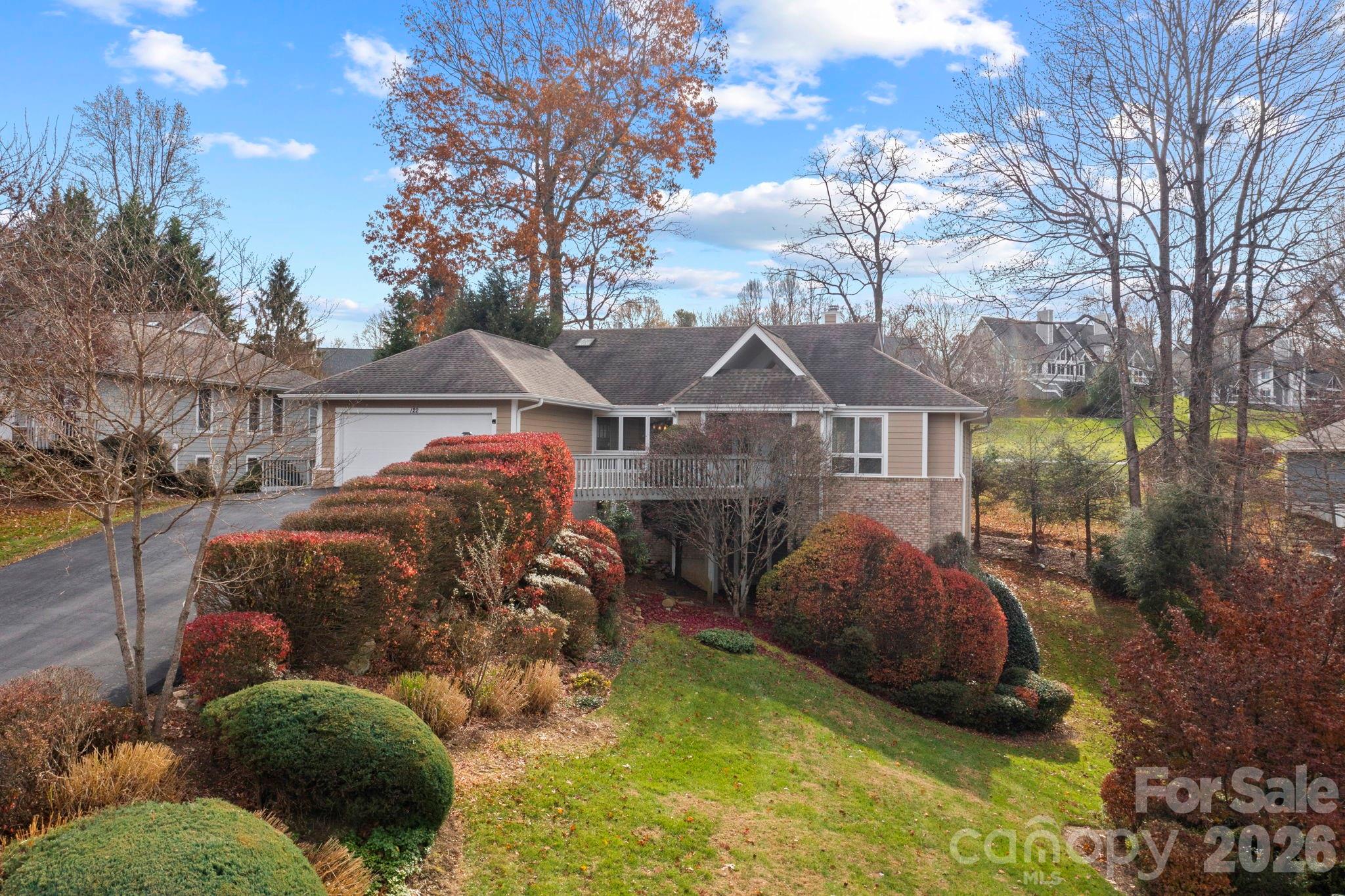122 Broadmoor Drive — Flat Rock