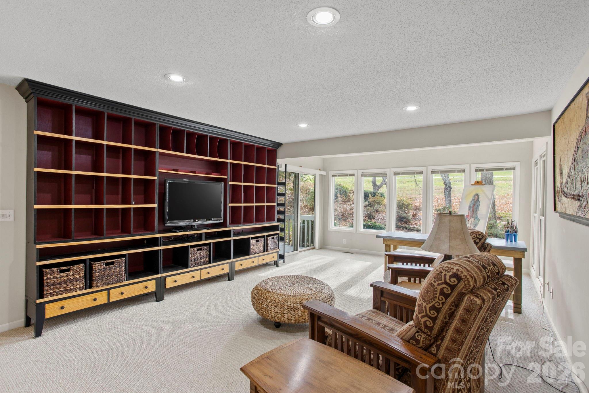 122 Broadmoor Drive — Flat Rock