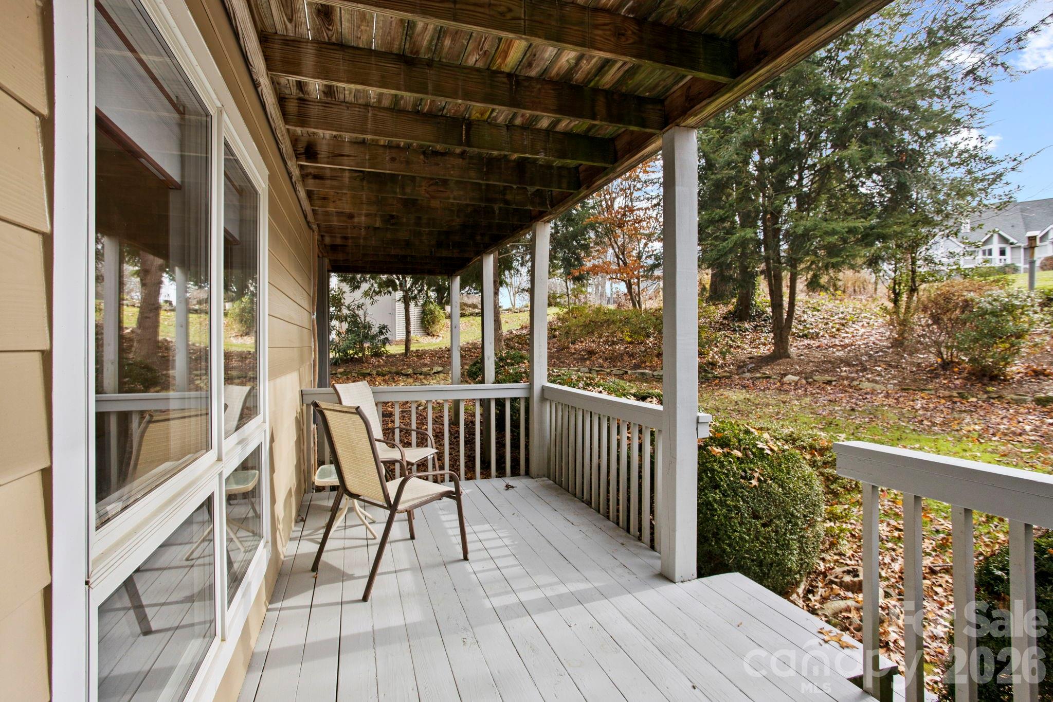 122 Broadmoor Drive — Flat Rock