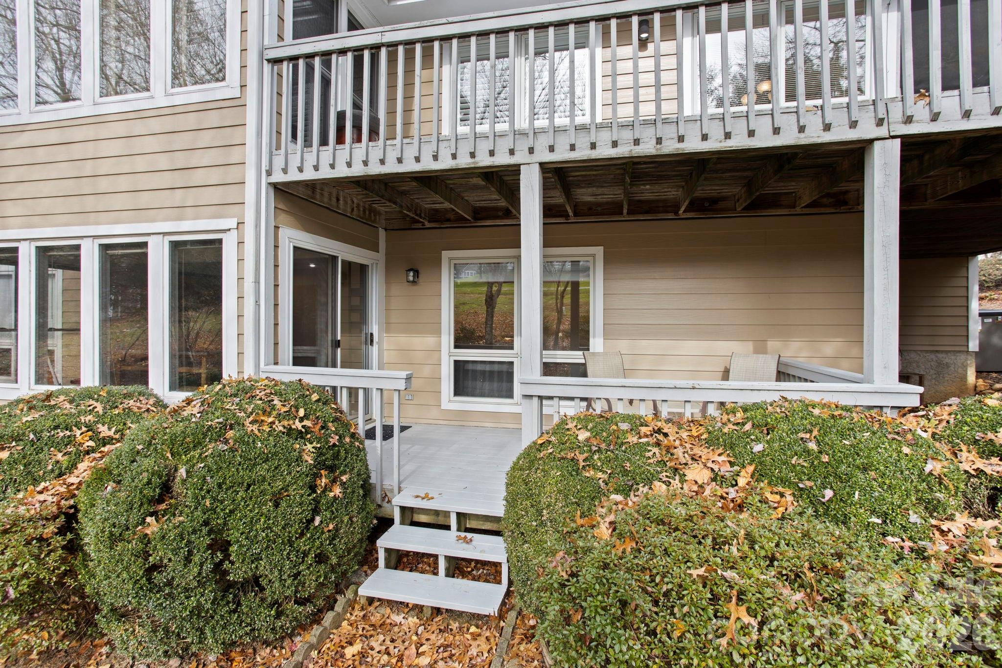 122 Broadmoor Drive — Flat Rock