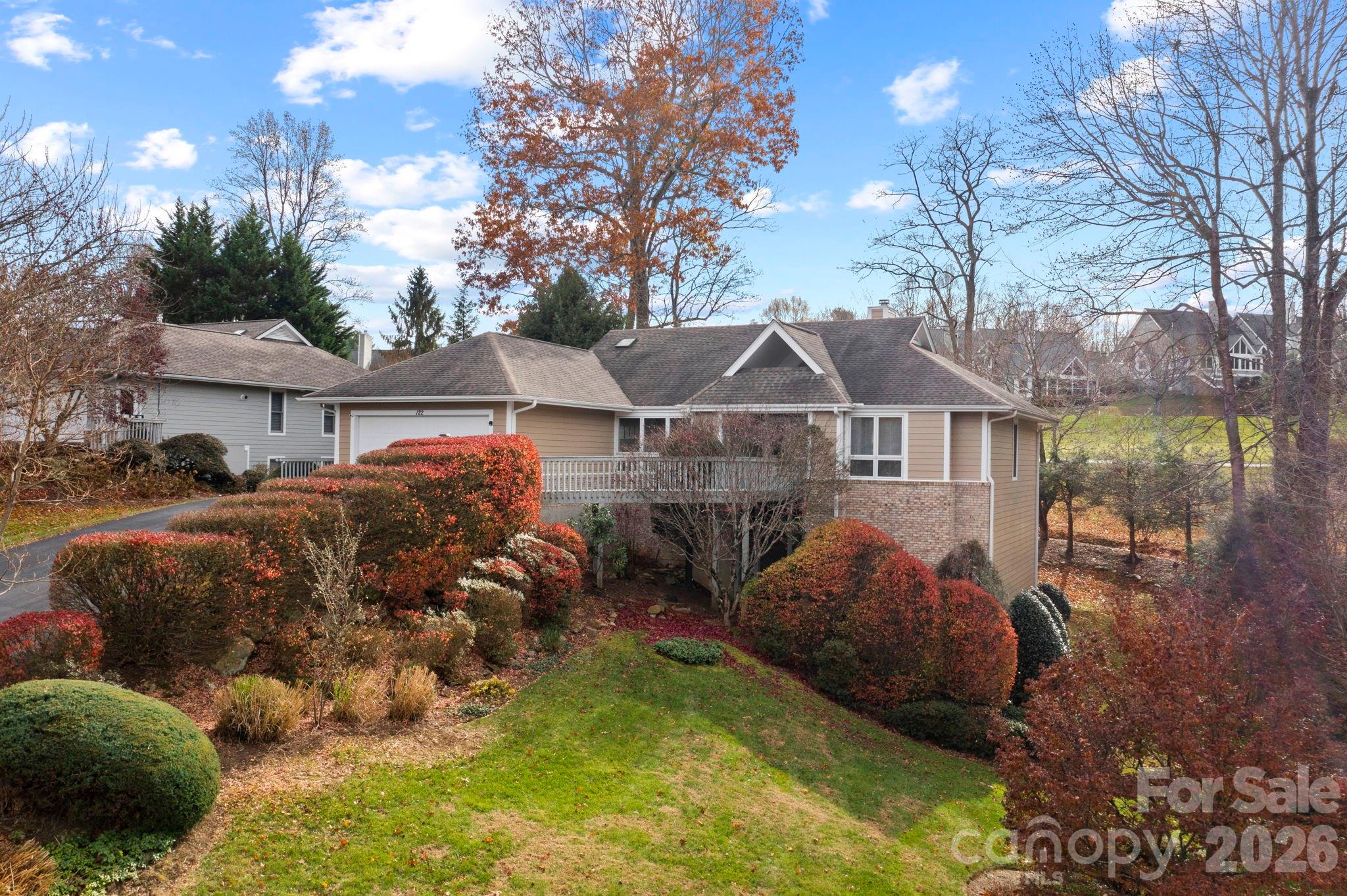 122 Broadmoor Drive — Flat Rock