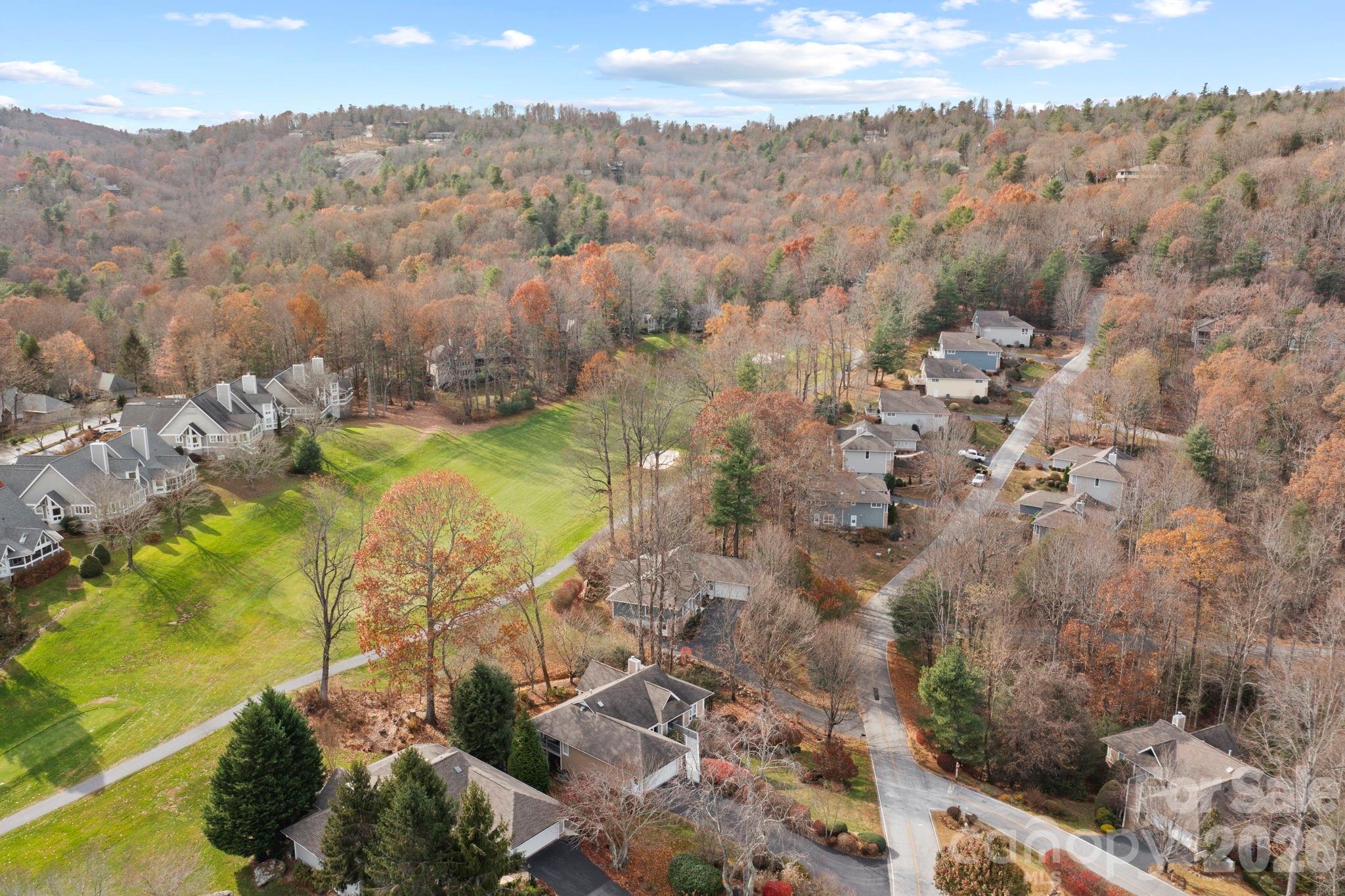 122 Broadmoor Drive — Flat Rock