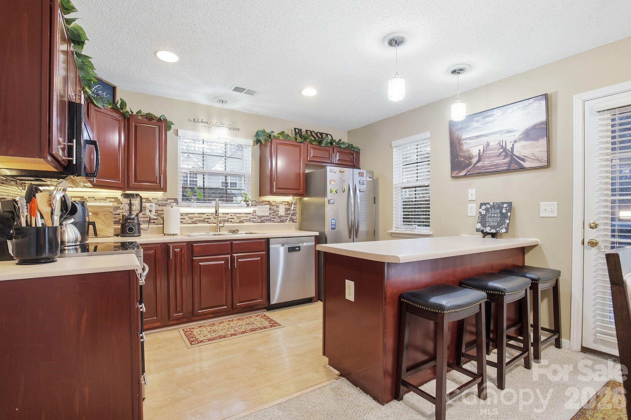 8376 Rudolph Road — Charlotte