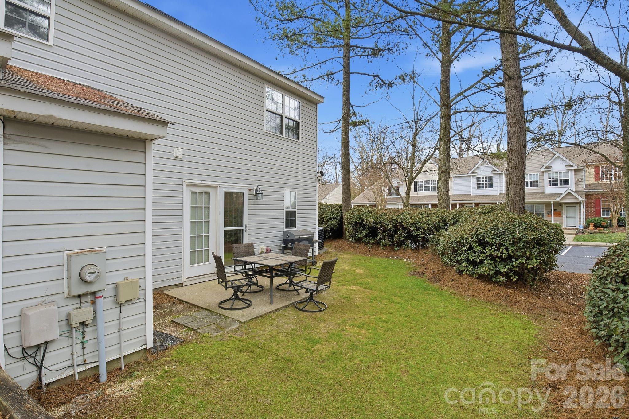 8376 Rudolph Road — Charlotte