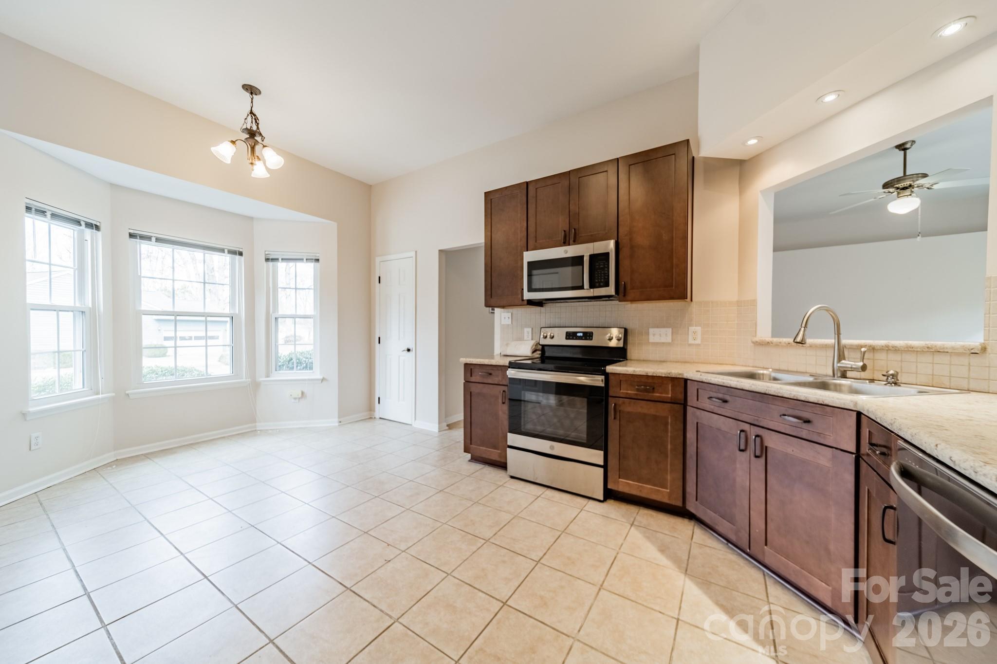 9409 Cedar River Road — Huntersville