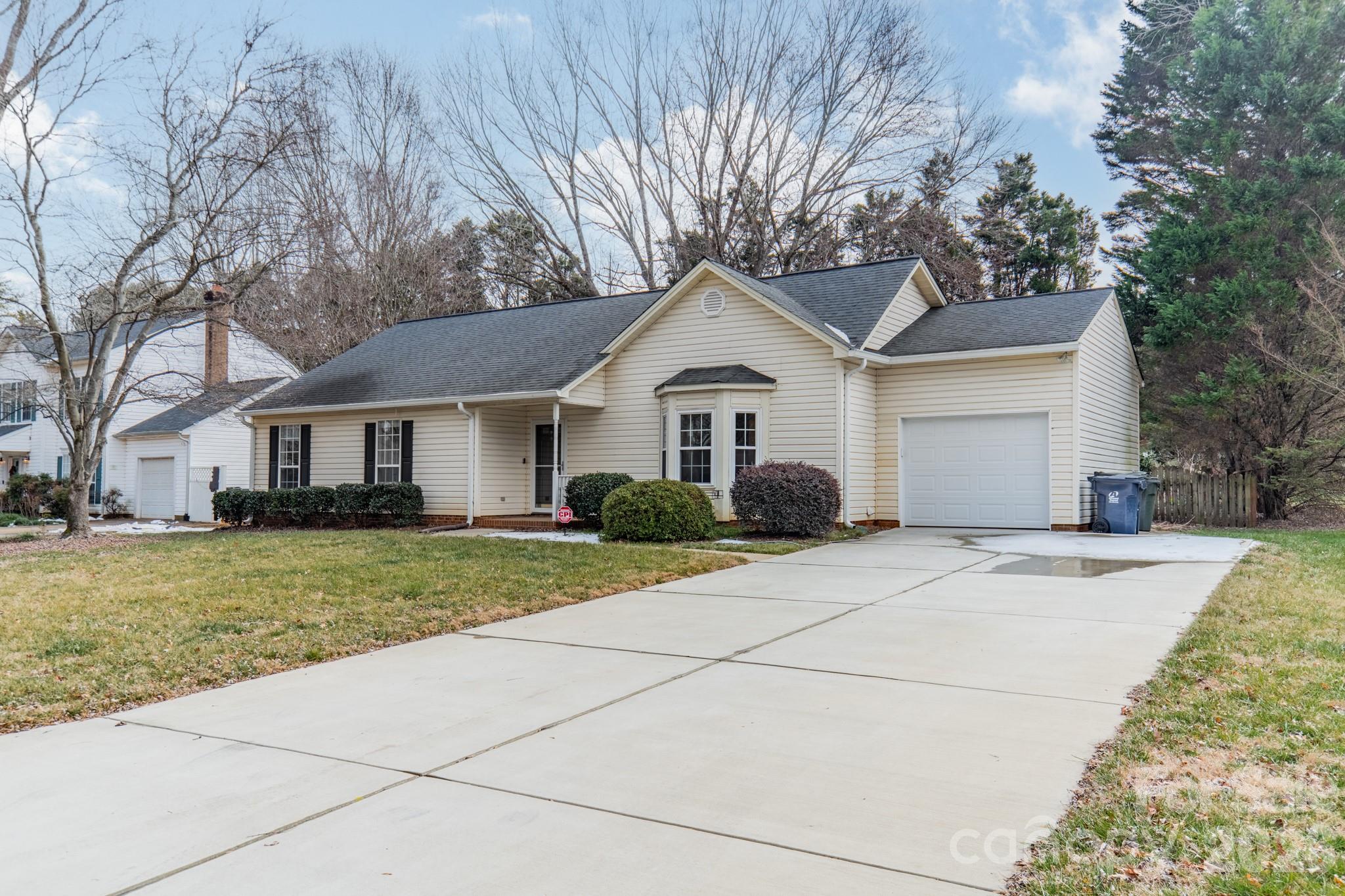 9409 Cedar River Road — Huntersville