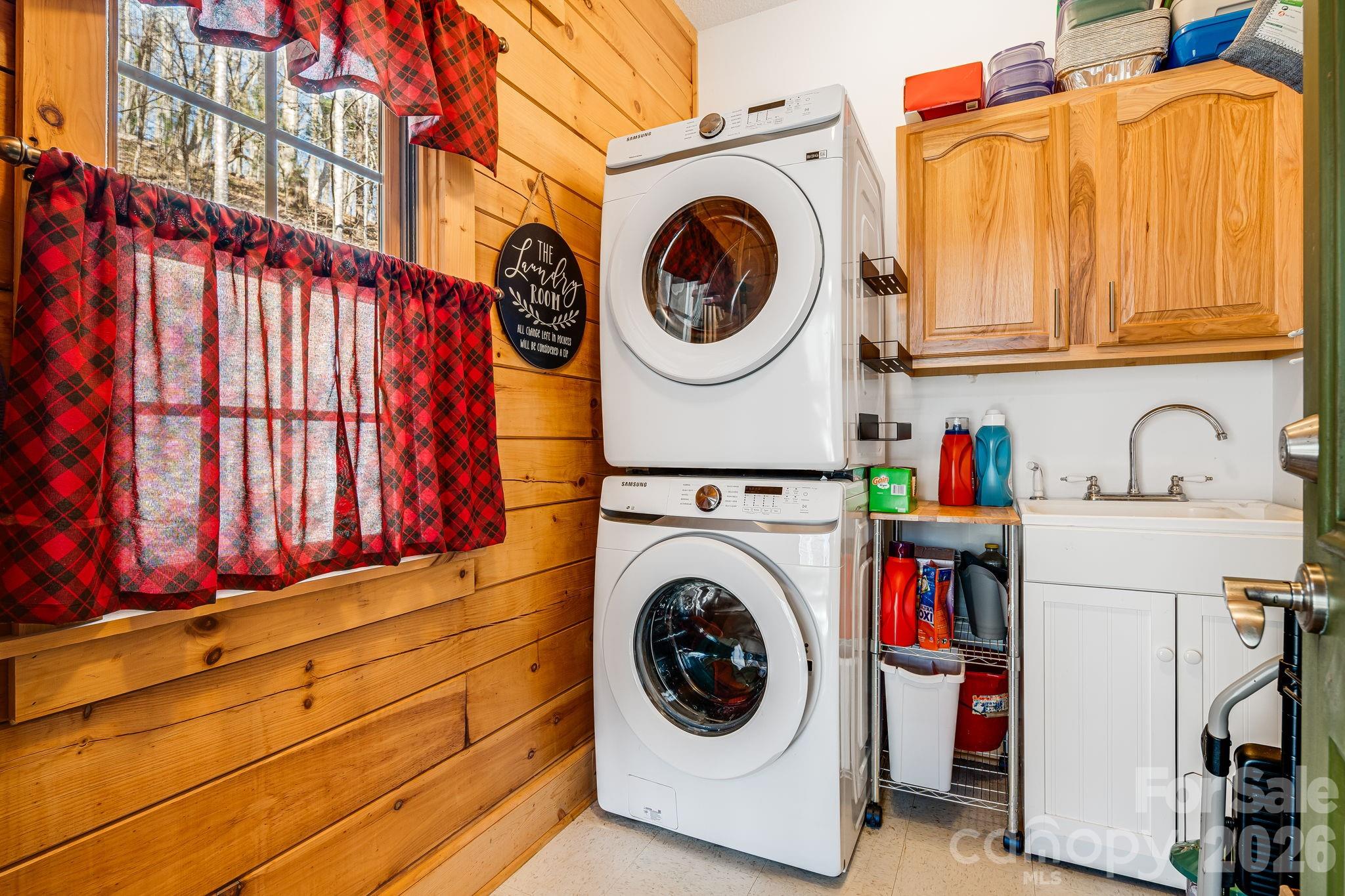 158 Raven Boulevard — Lake Lure
