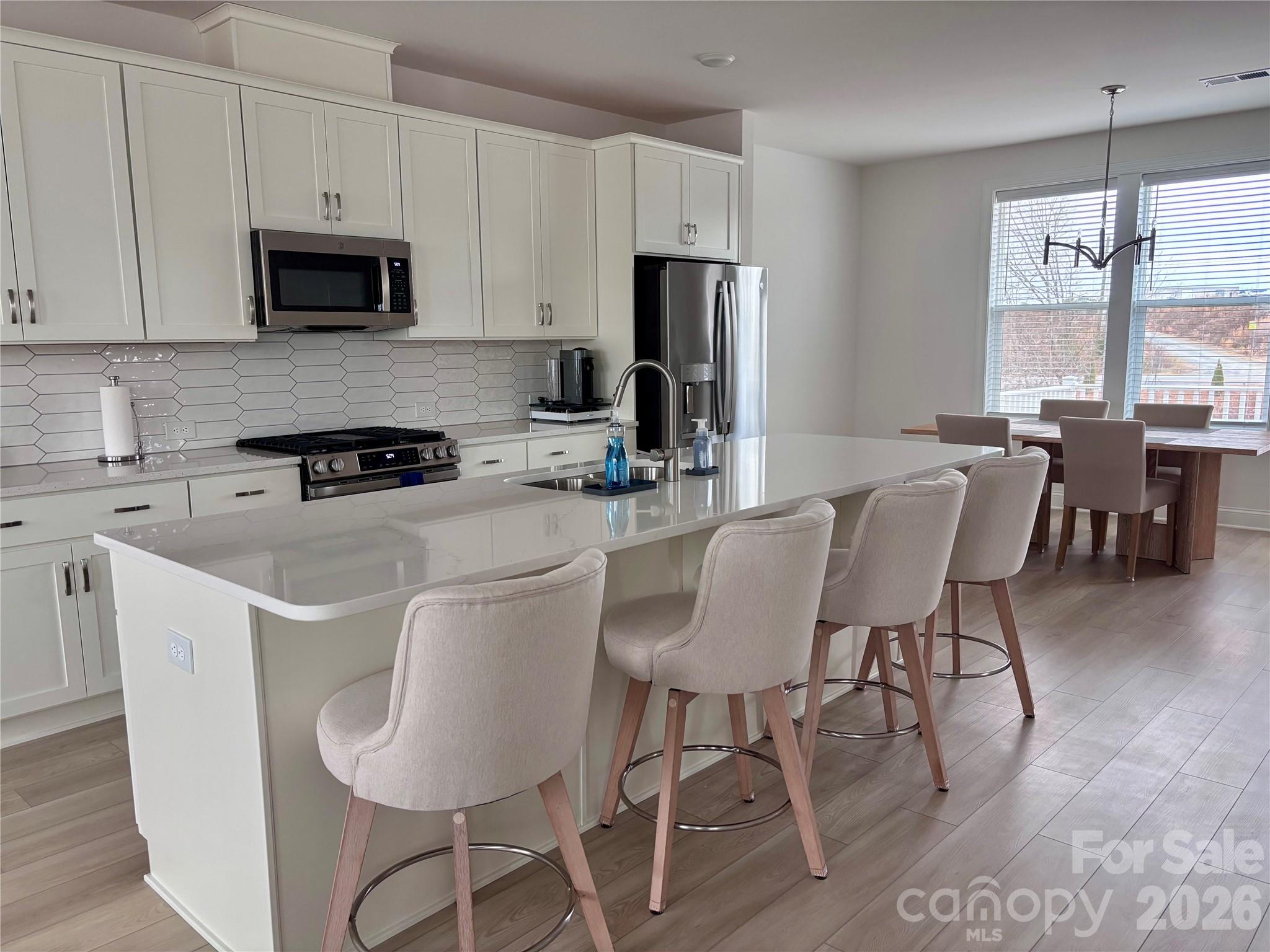 2140 Barrowcliffe Drive NW — Concord
