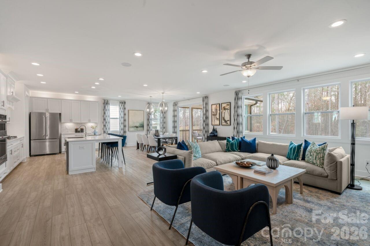 2647 Mabel Lane — Monroe