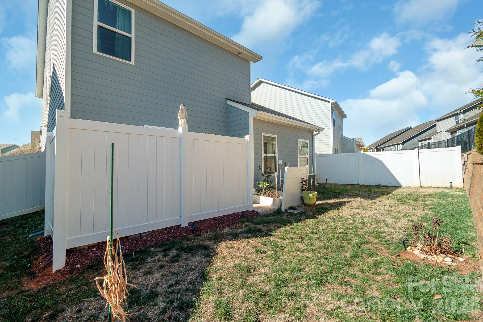 40154 Crooked Stick Drive — Lancaster