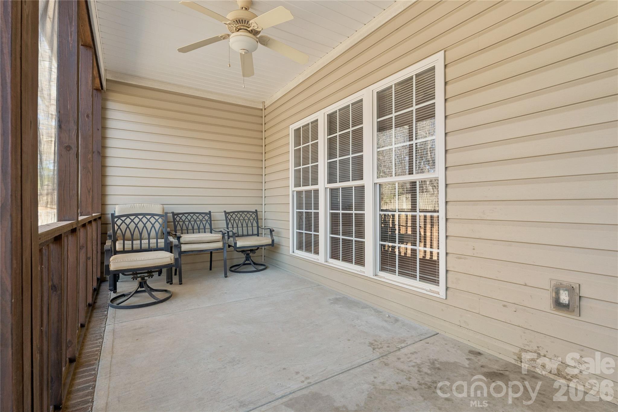 1308 Kerrington Way — Clover