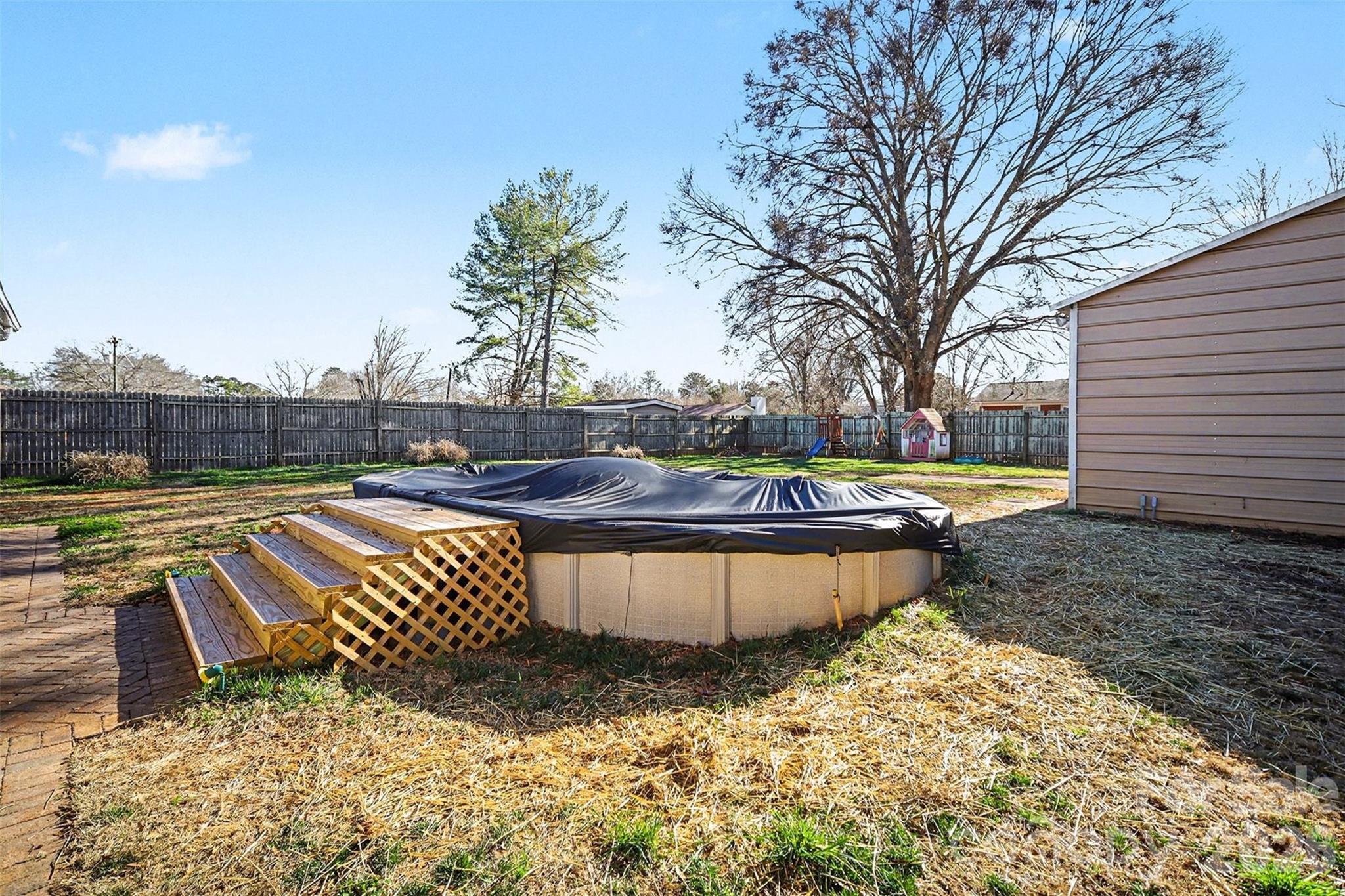410 E Indiana Avenue — Bessemer City