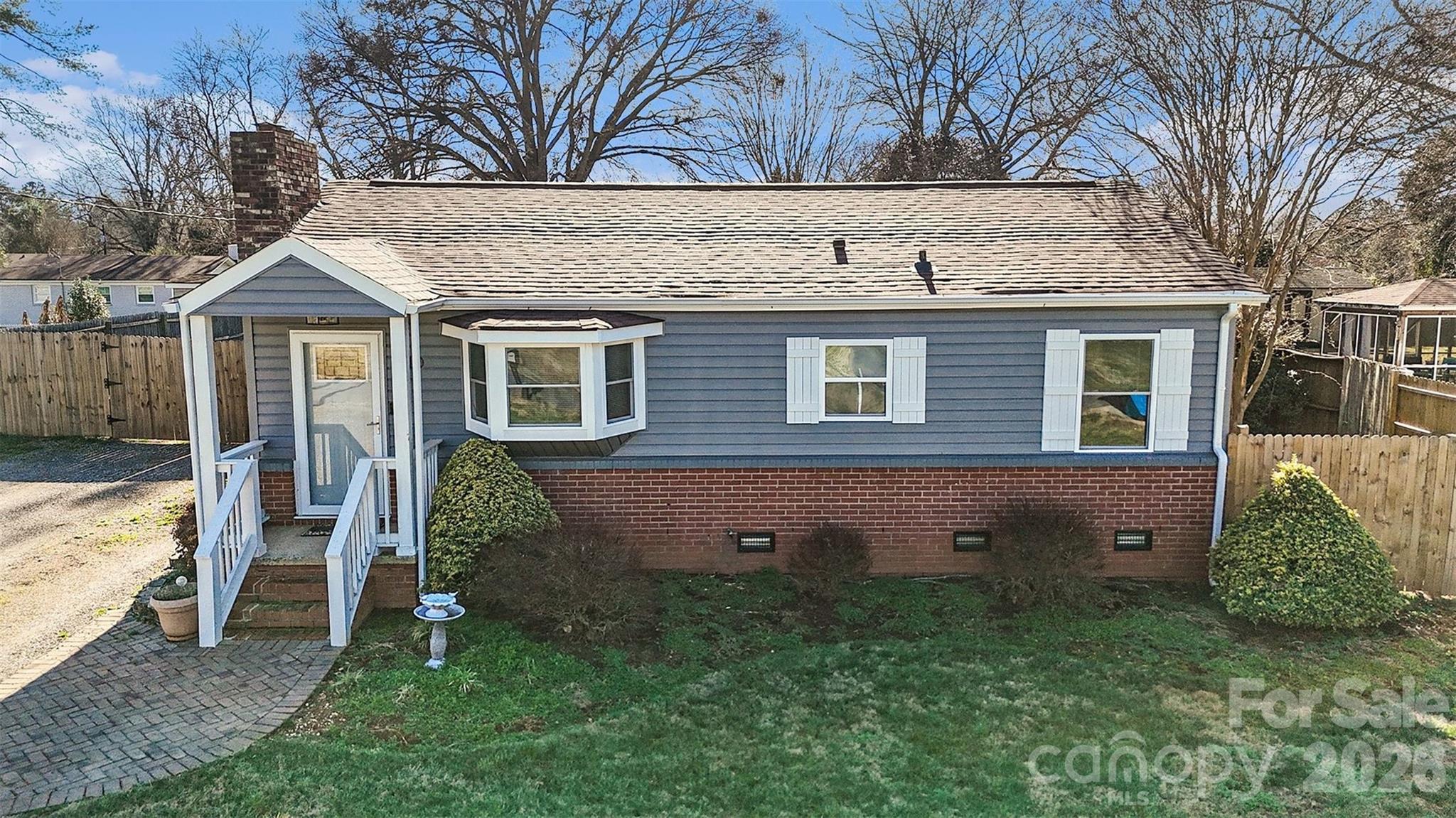 410 E Indiana Avenue — Bessemer City