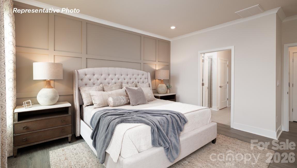3233 Oberon Street — York