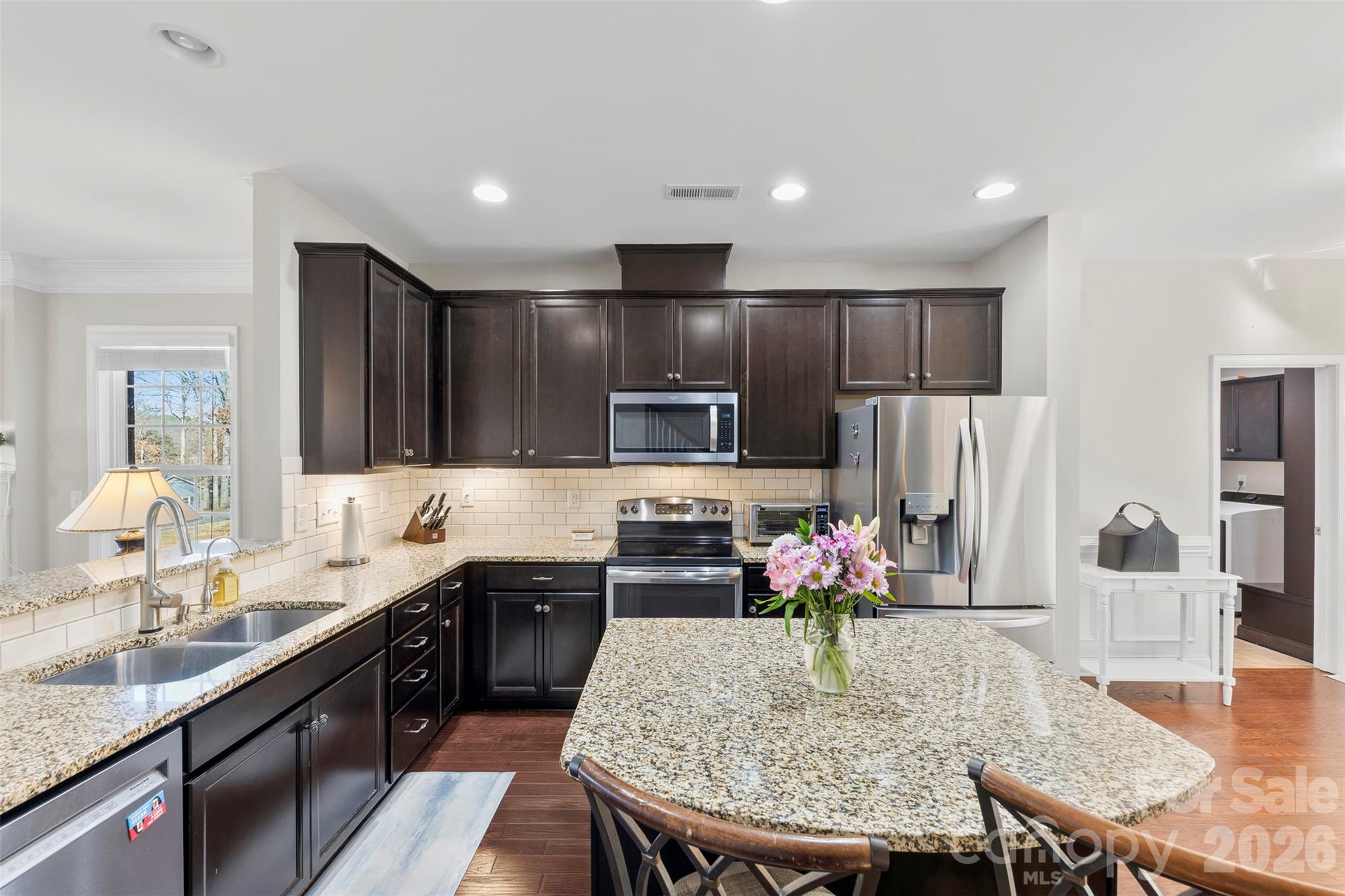2720 Lakefront Drive — Belmont